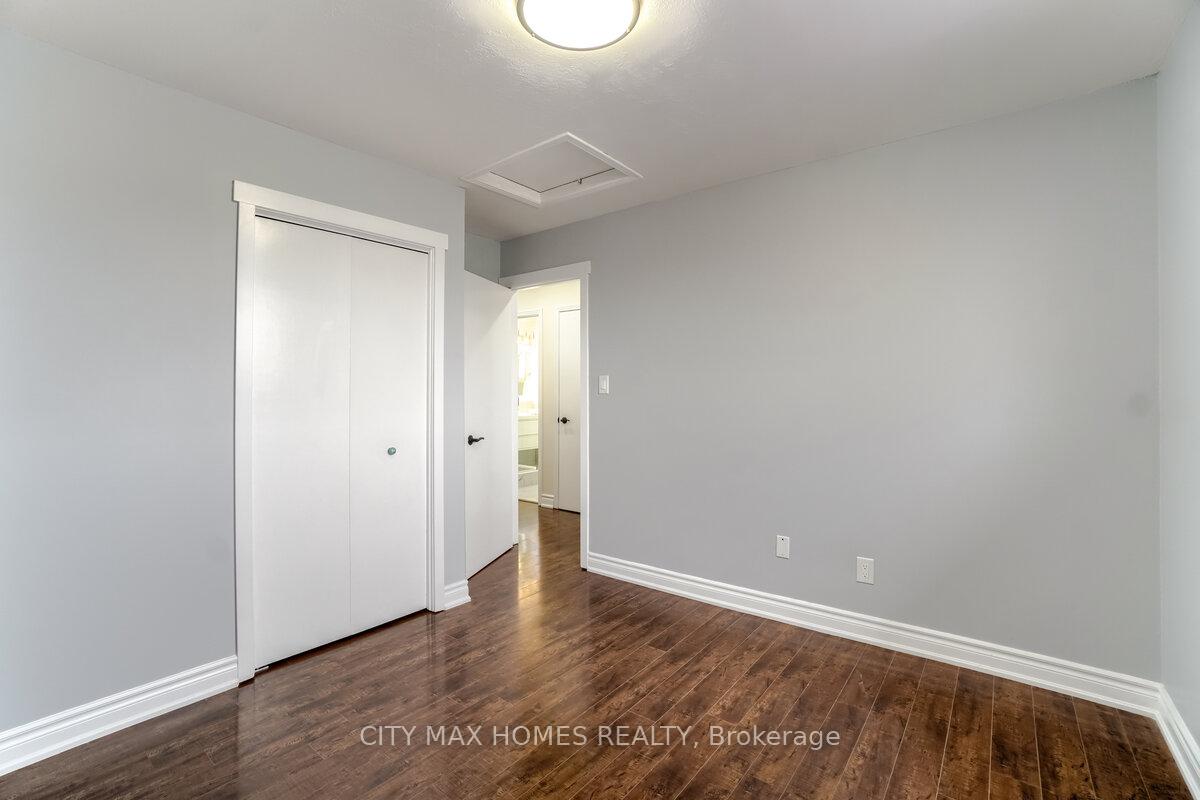 Photo 12 of 177 Ravenbury Drive, Hamilton, Randall — HOMEH