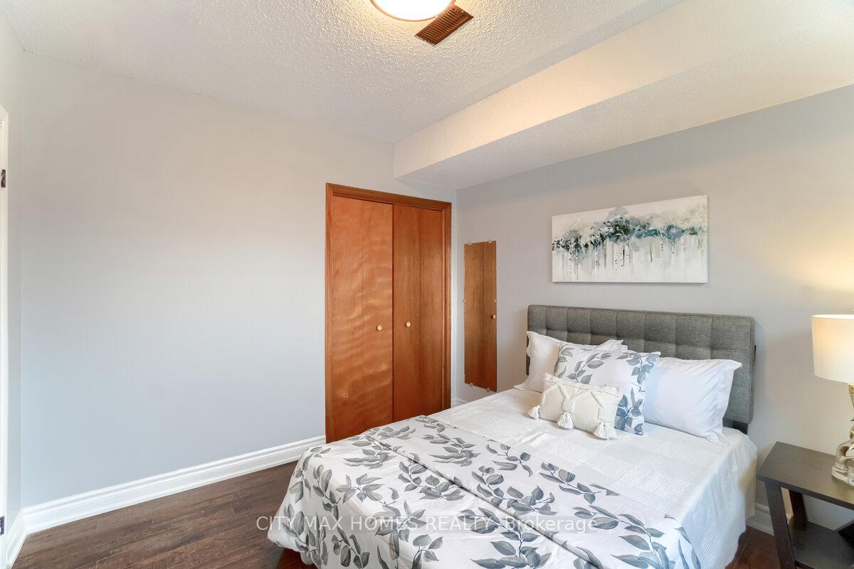 Photo 18 of 177 Ravenbury Drive, Hamilton, Randall — HOMEH