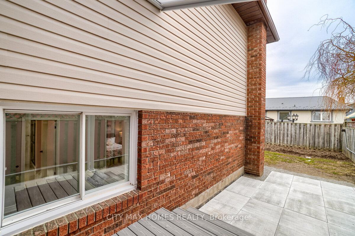 Photo 25 of 177 Ravenbury Drive, Hamilton, Randall — HOMEH