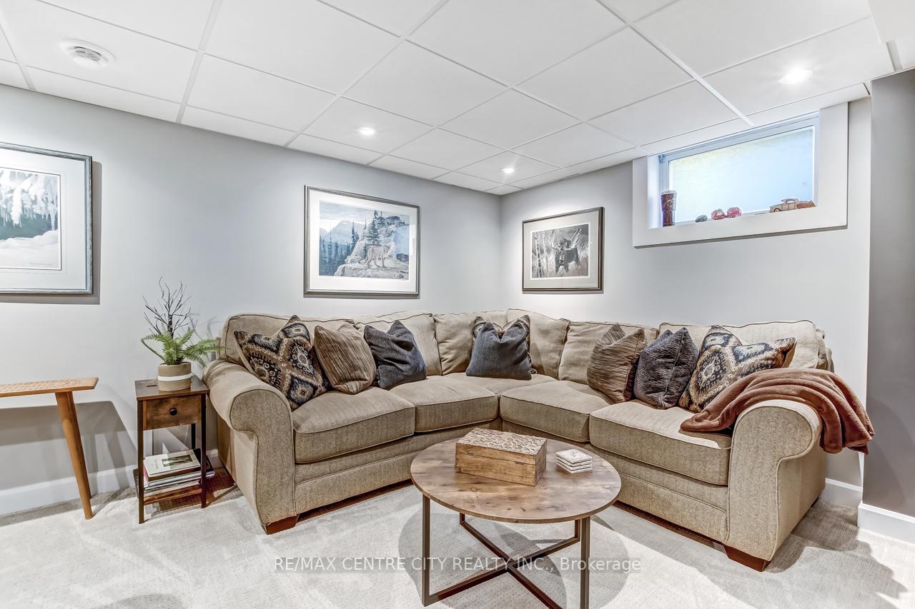 Photo 20 of 42610 Walnut Street, Central Elgin, Union — HOMEH