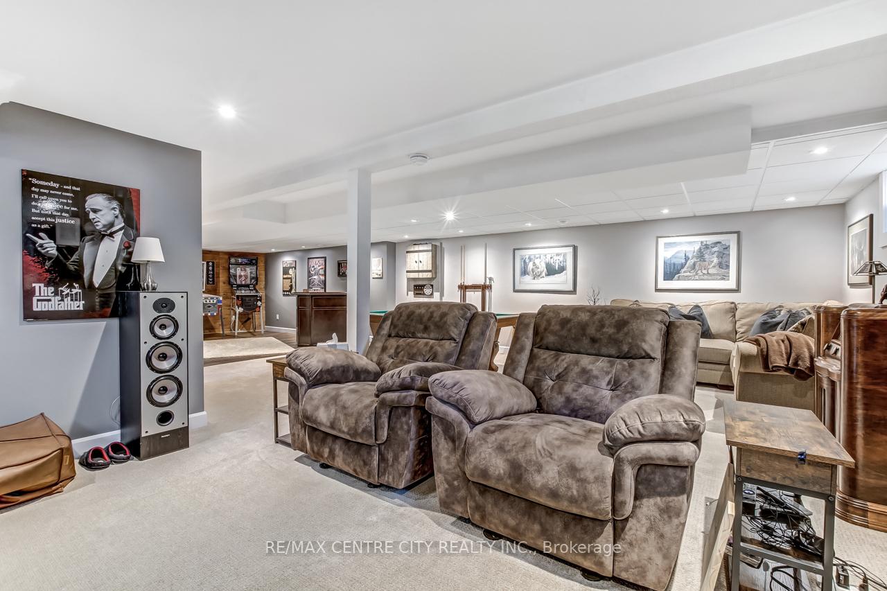 Photo 22 of 42610 Walnut Street, Central Elgin, Union — HOMEH
