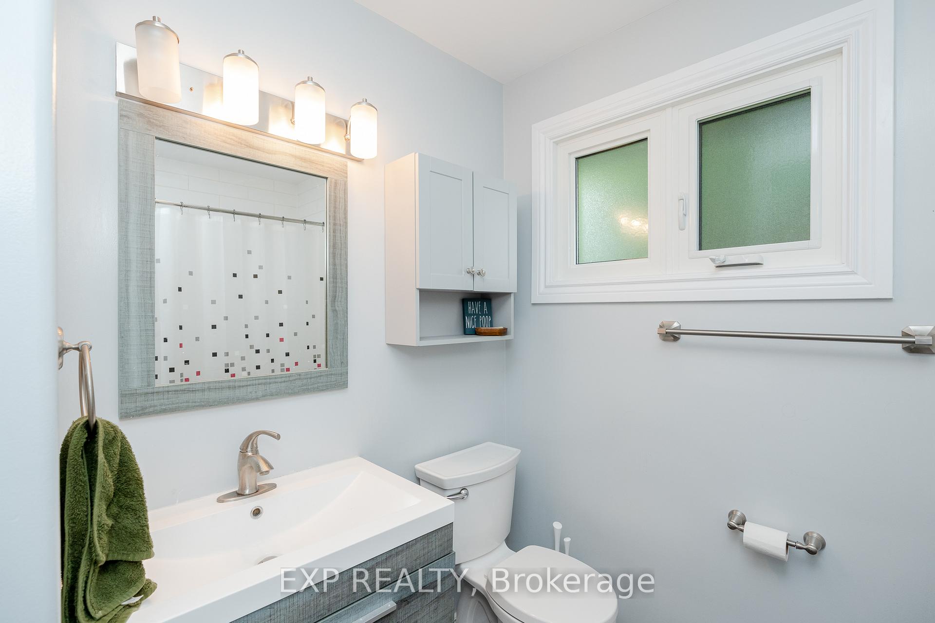 Photo 13 of 774 Cork Street, Ottawa, Elmvale Acres — HOMEH