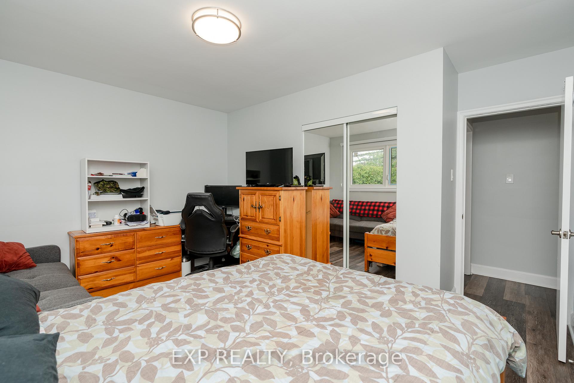 Photo 19 of 774 Cork Street, Ottawa, Elmvale Acres — HOMEH