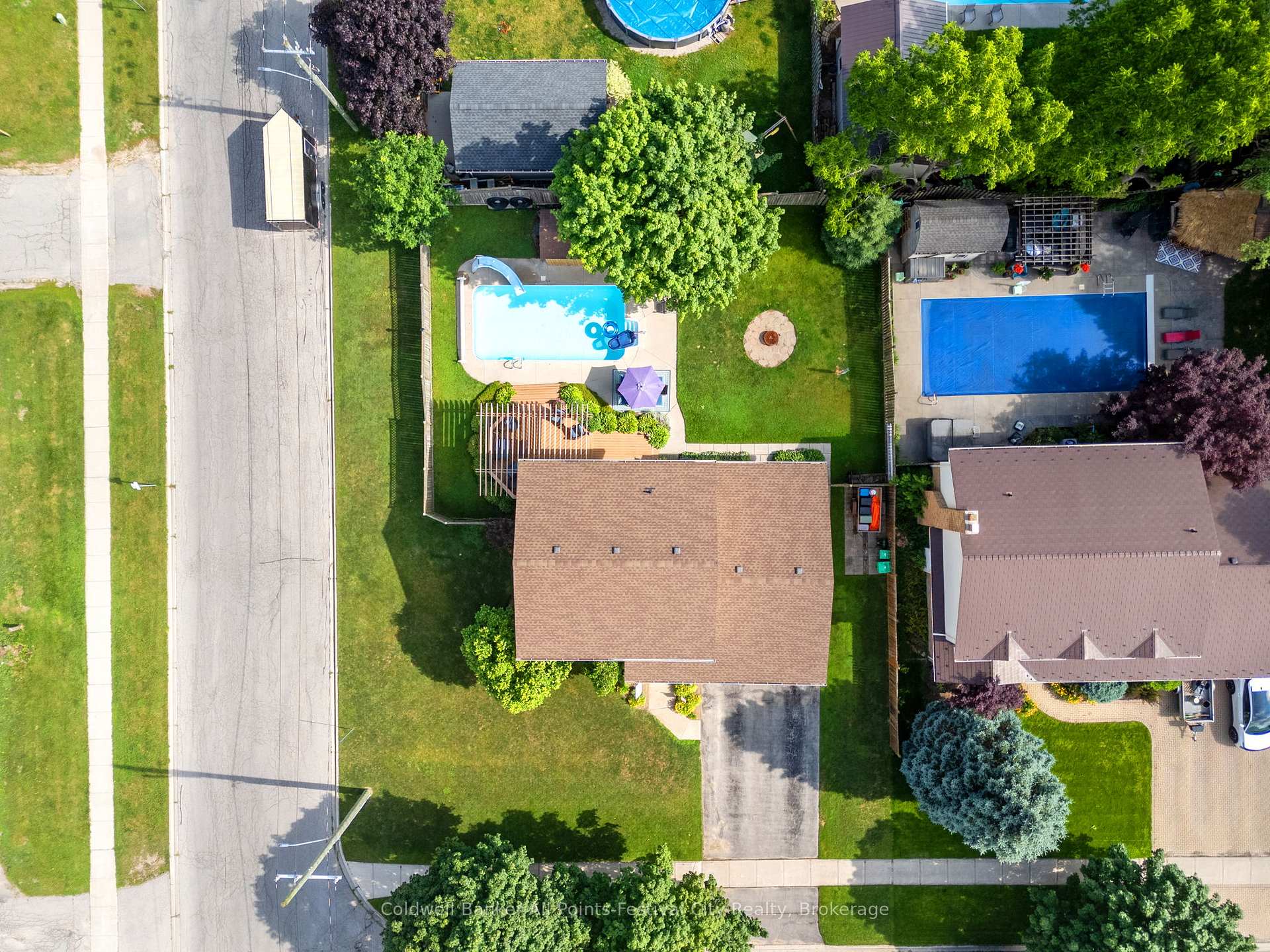 Photo 4 of 5 Krohmer Drive, Goderich, Goderich (Town) — HOMEH