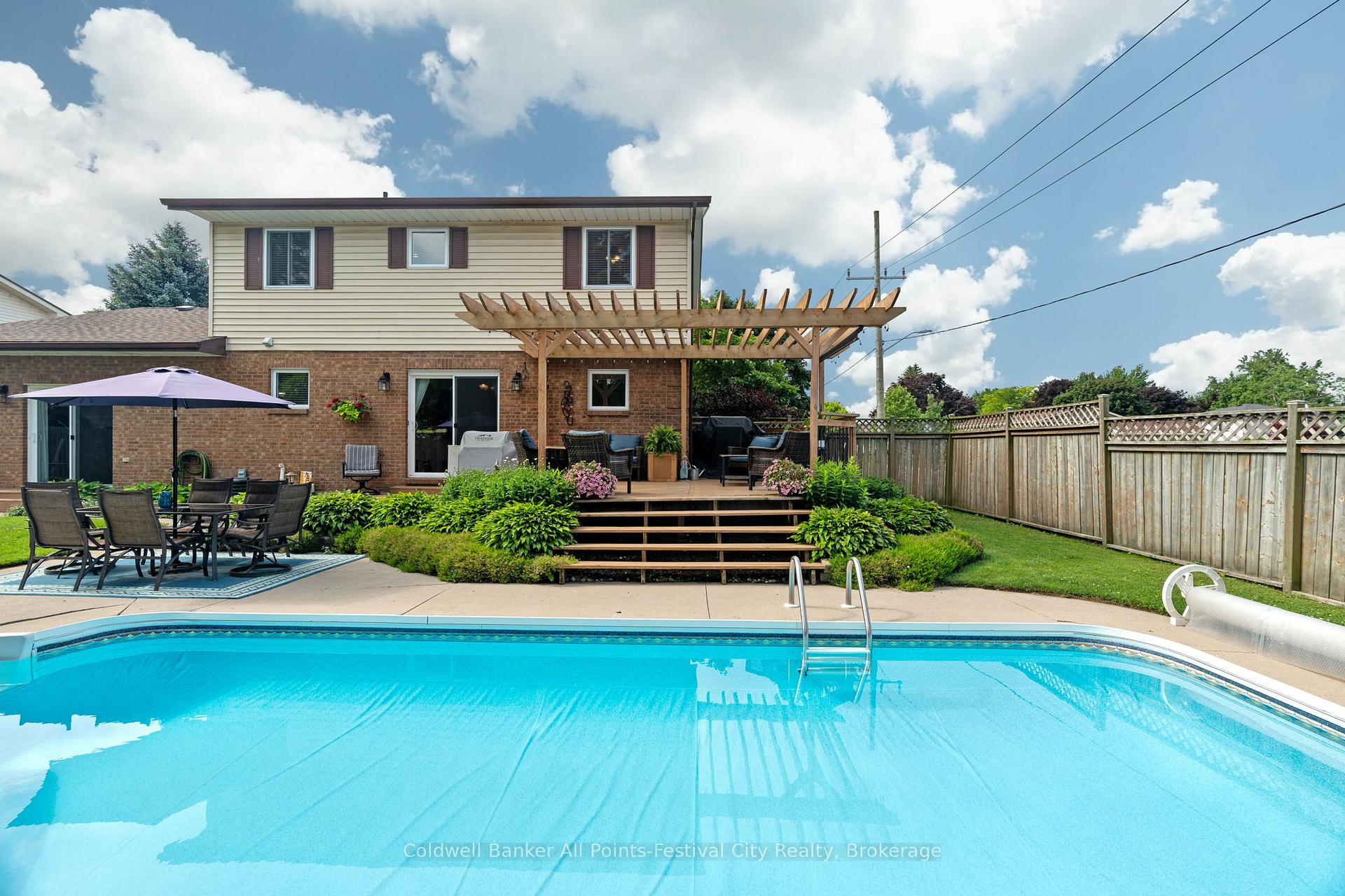 Photo 39 of 5 Krohmer Drive, Goderich, Goderich (Town) — HOMEH