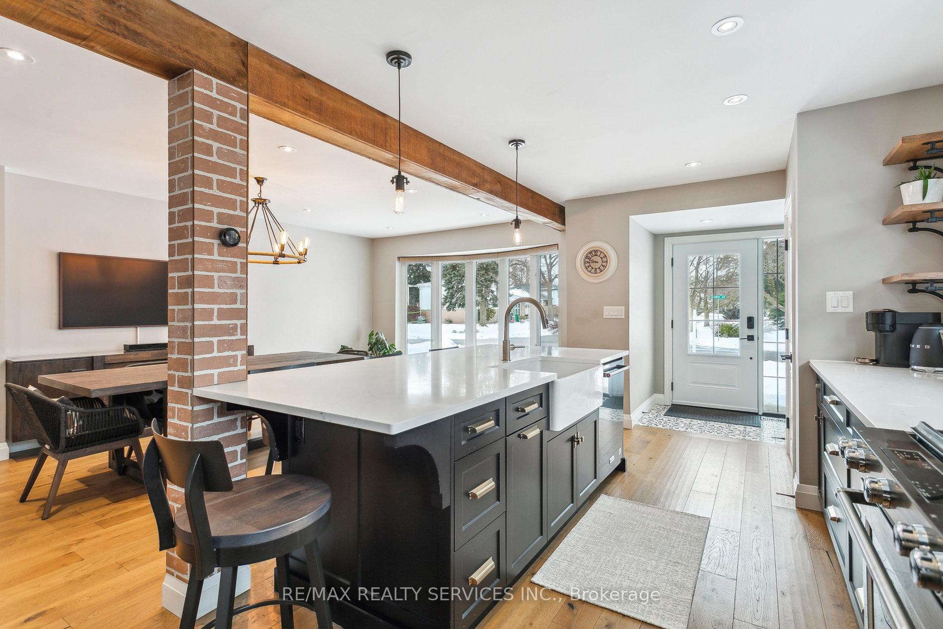 Photo 12 of 8 Derwent Avenue, Brampton, Brampton East — HOMEH