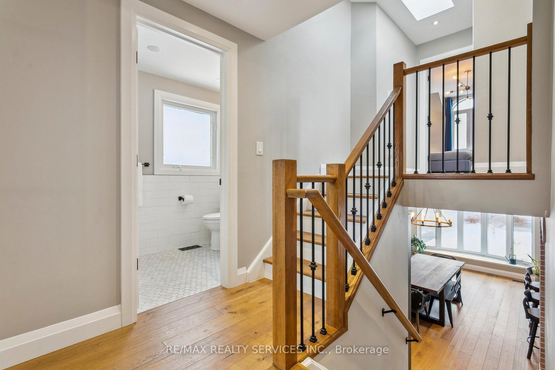 Photo 13 of 8 Derwent Avenue, Brampton, Brampton East — HOMEH