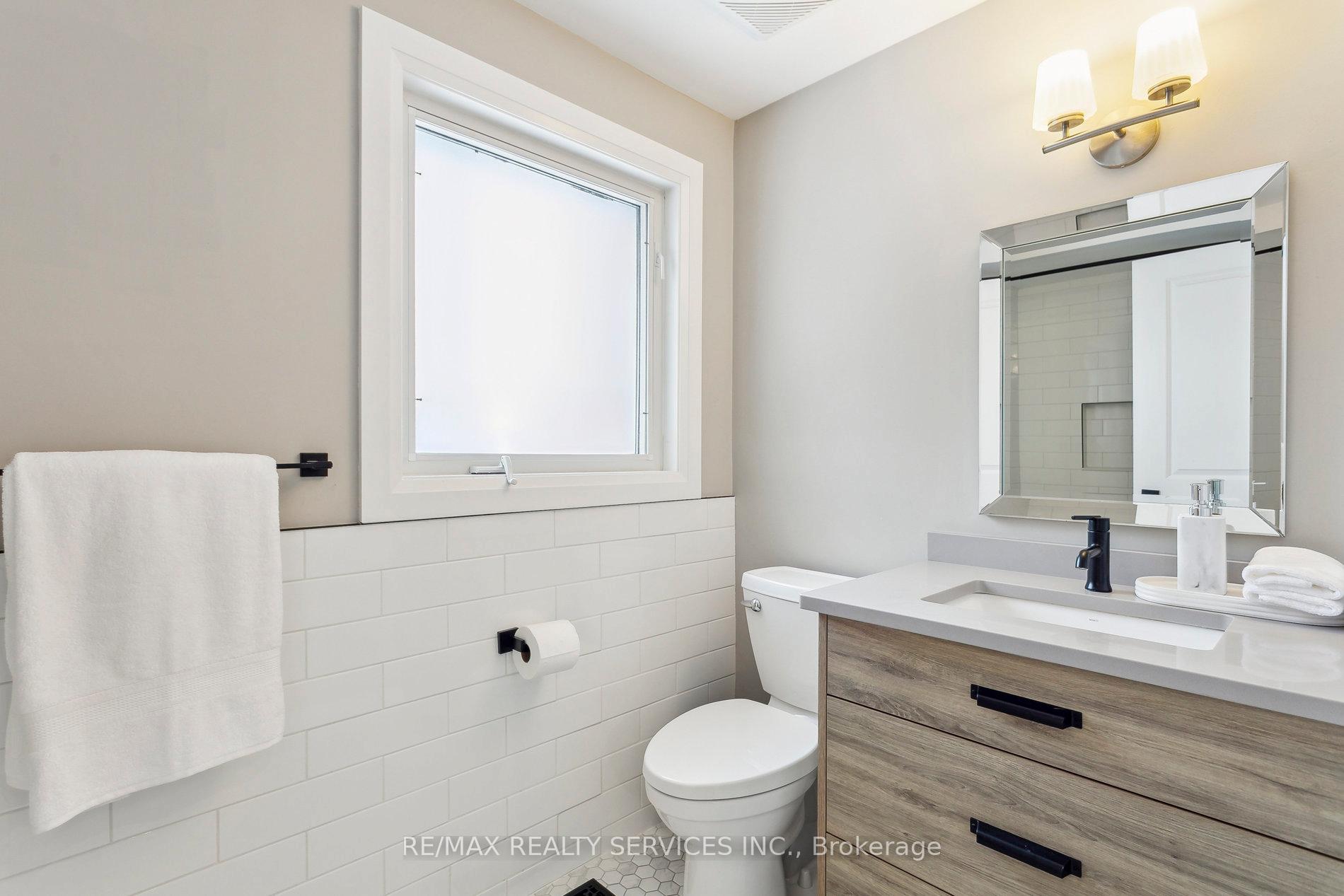 Photo 18 of 8 Derwent Avenue, Brampton, Brampton East — HOMEH