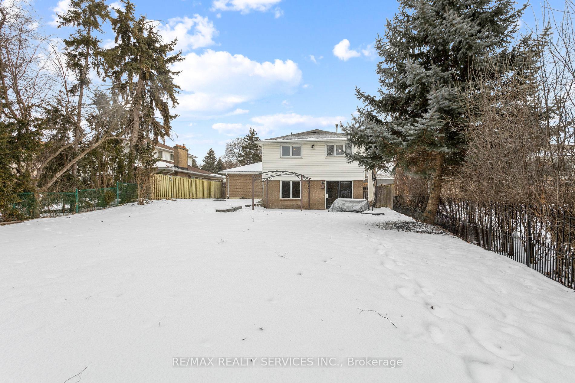 Photo 39 of 8 Derwent Avenue, Brampton, Brampton East — HOMEH