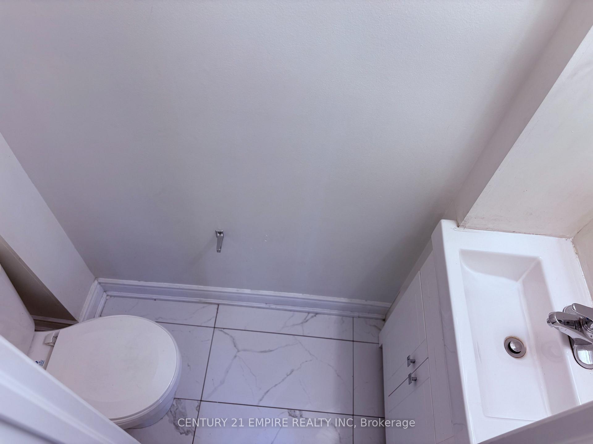Photo 9 of 19 Bramhall Circle, Brampton, Madoc — HOMEH