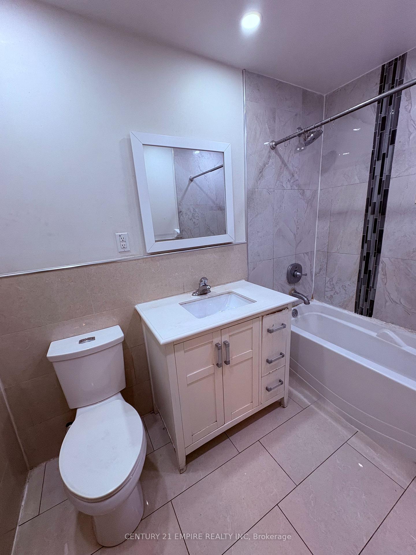 Photo 14 of 19 Bramhall Circle, Brampton, Madoc — HOMEH
