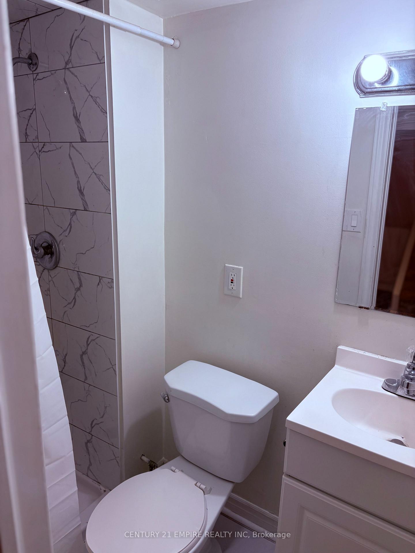 Photo 17 of 19 Bramhall Circle, Brampton, Madoc — HOMEH