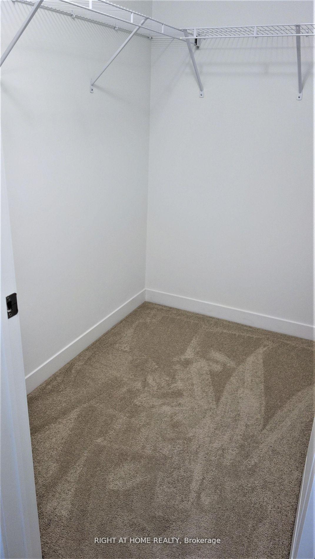 Photo 5 of Unit 5, 14 Marquette Avenue, Toronto, Englemount-Lawrence — HOMEH