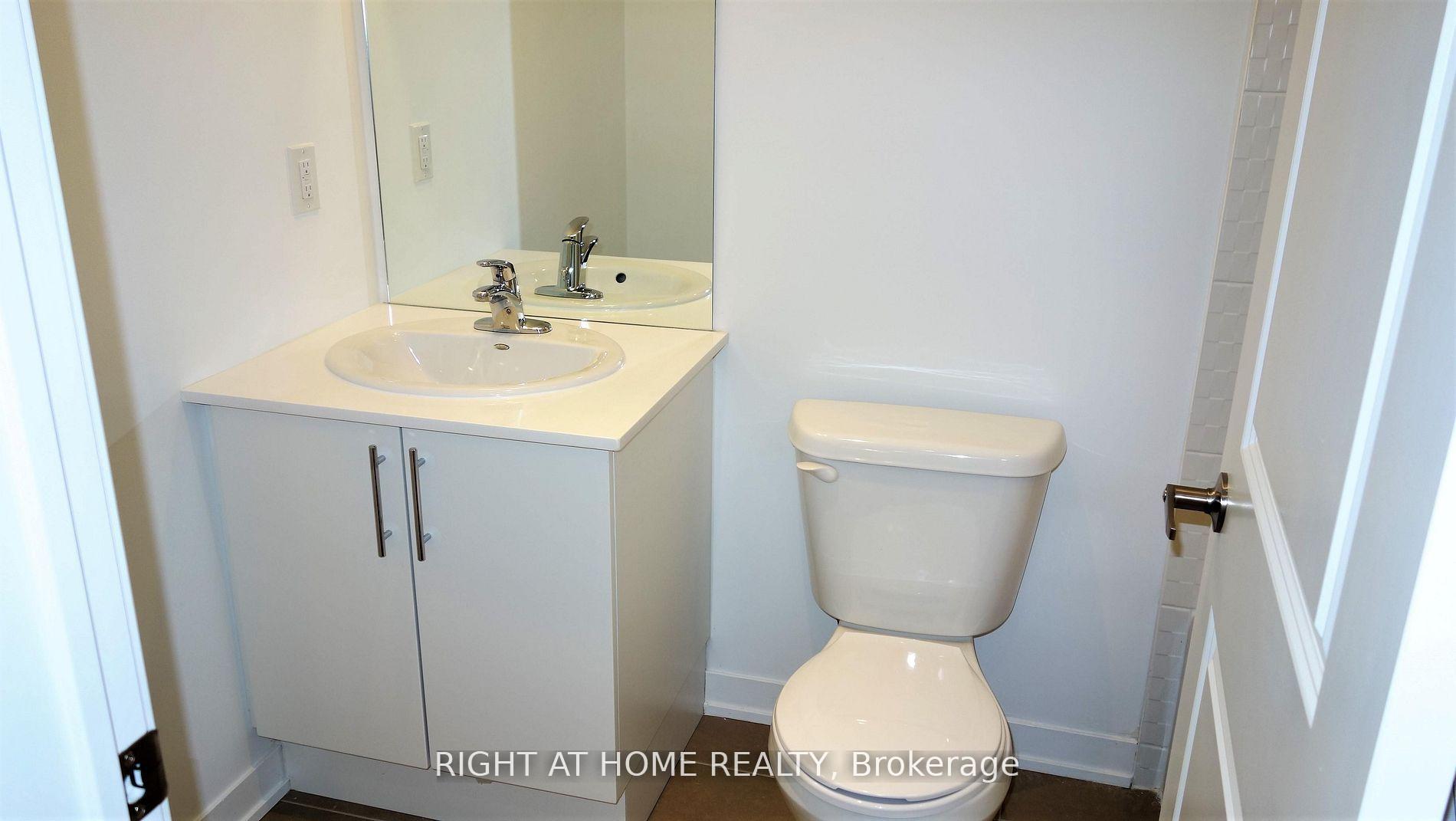 Photo 12 of Unit 5, 14 Marquette Avenue, Toronto, Englemount-Lawrence — HOMEH