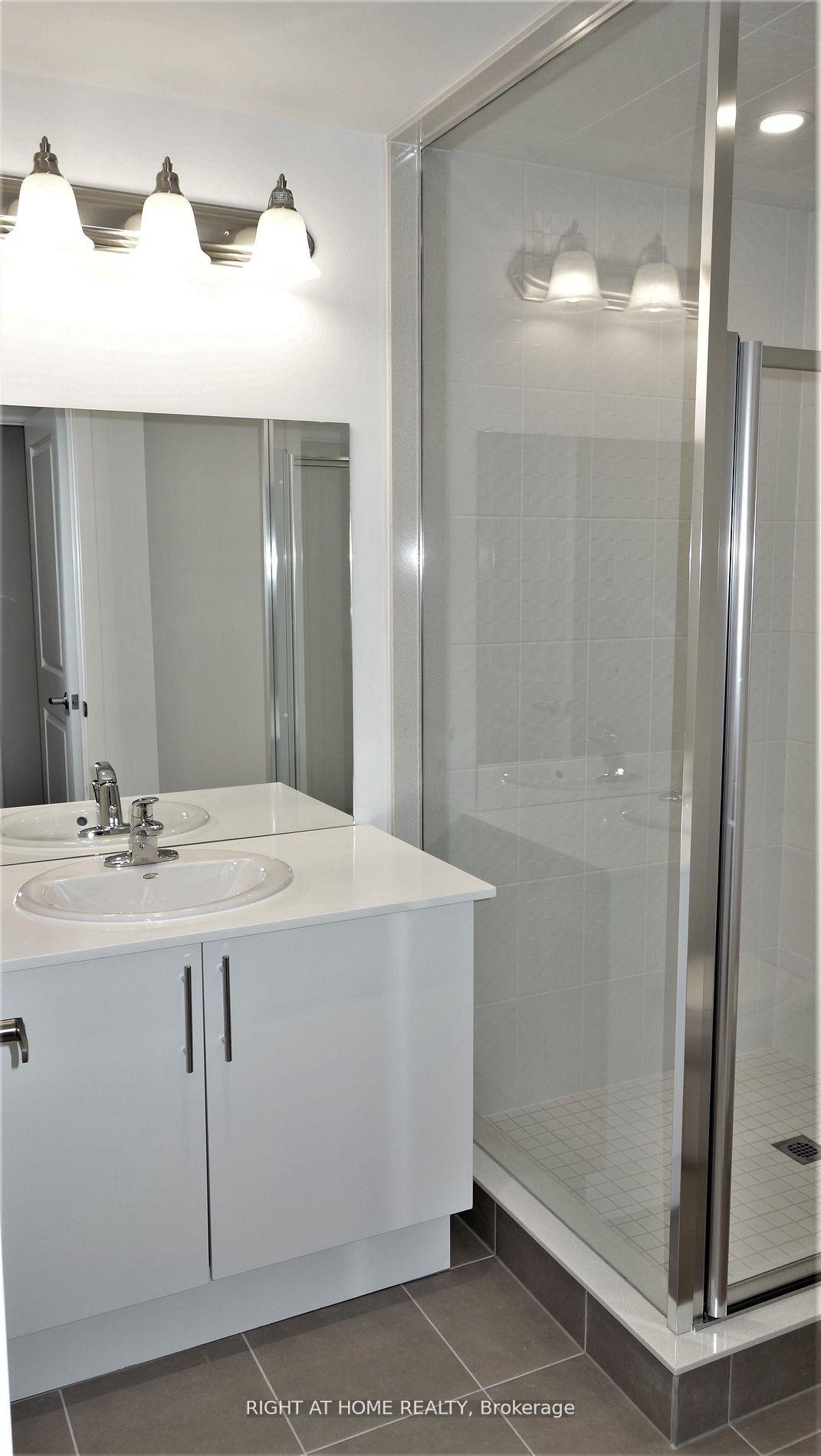 Photo 13 of Unit 5, 14 Marquette Avenue, Toronto, Englemount-Lawrence — HOMEH