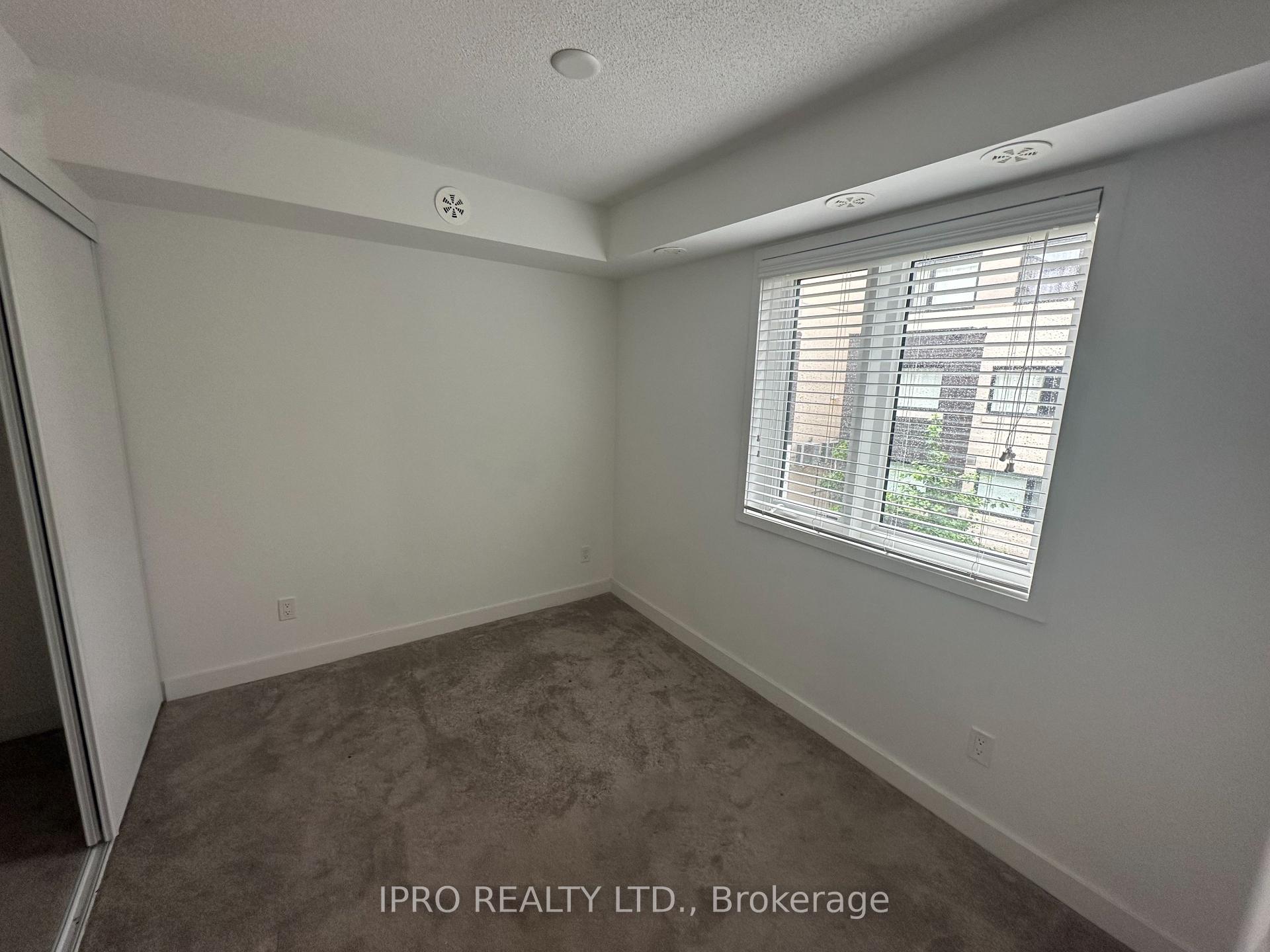 Photo 6 of 1139 Cooke Boulevard N, Burlington, LaSalle — HOMEH