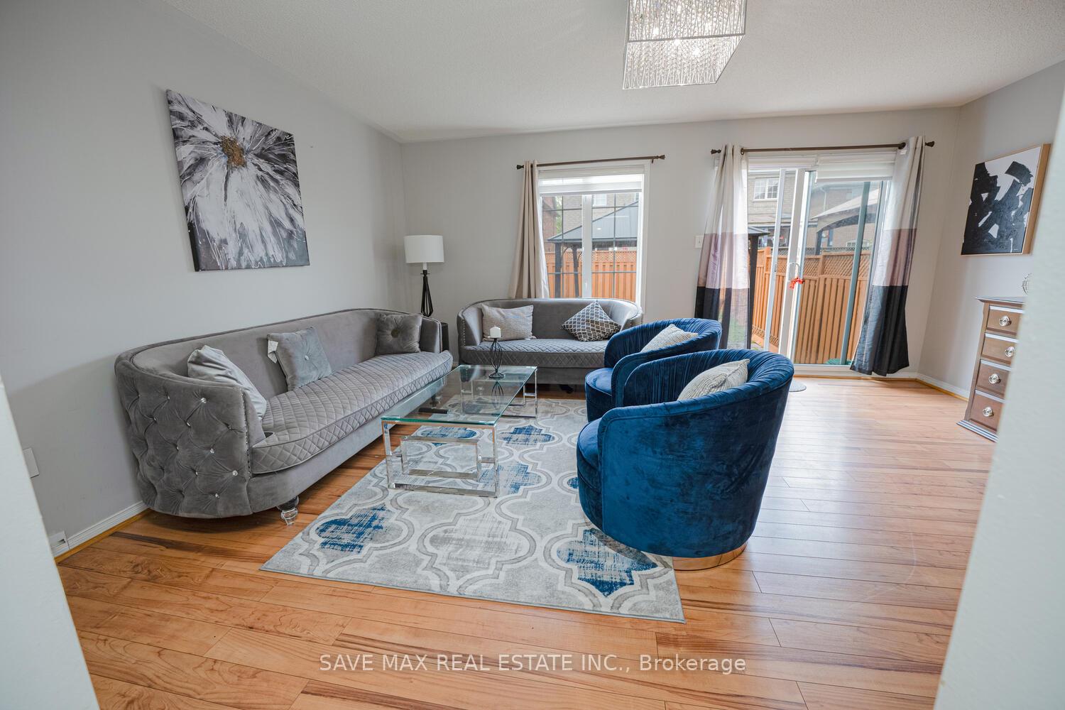 Photo 8 of 14 Seed Court N, Brampton, Fletcher's Creek Village — HOMEH