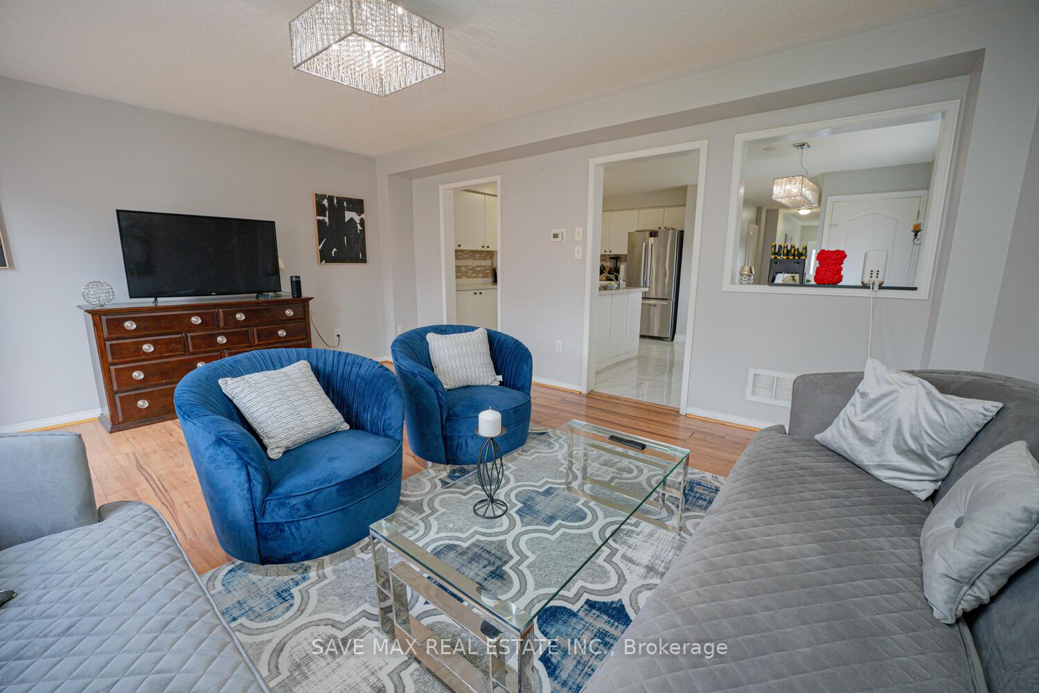Photo 9 of 14 Seed Court N, Brampton, Fletcher's Creek Village — HOMEH