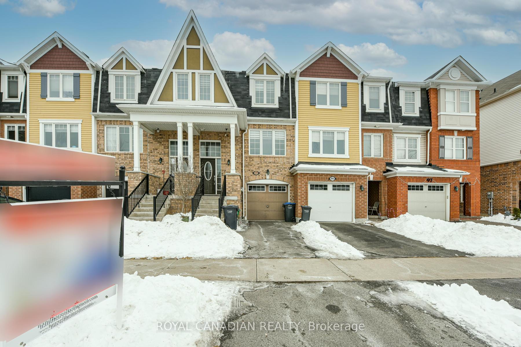 Front of 101 Mccleave Crescent