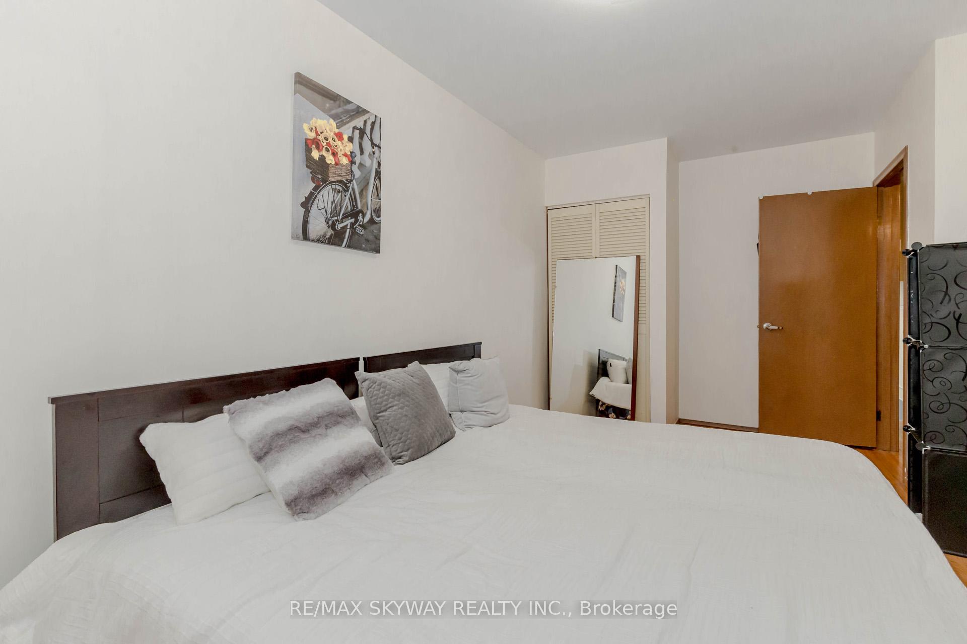 Photo 24 of 115 Aloma Crescent W, Brampton, Avondale — HOMEH