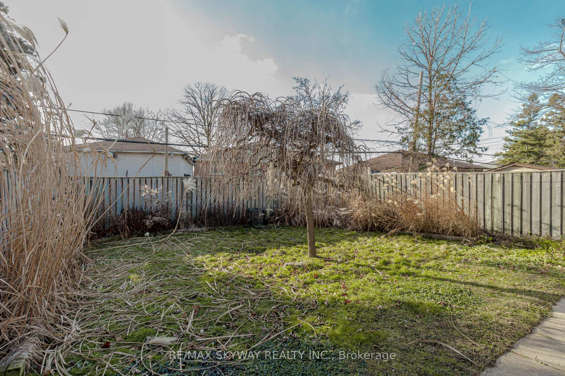 Photo 38 of 115 Aloma Crescent W, Brampton, Avondale — HOMEH