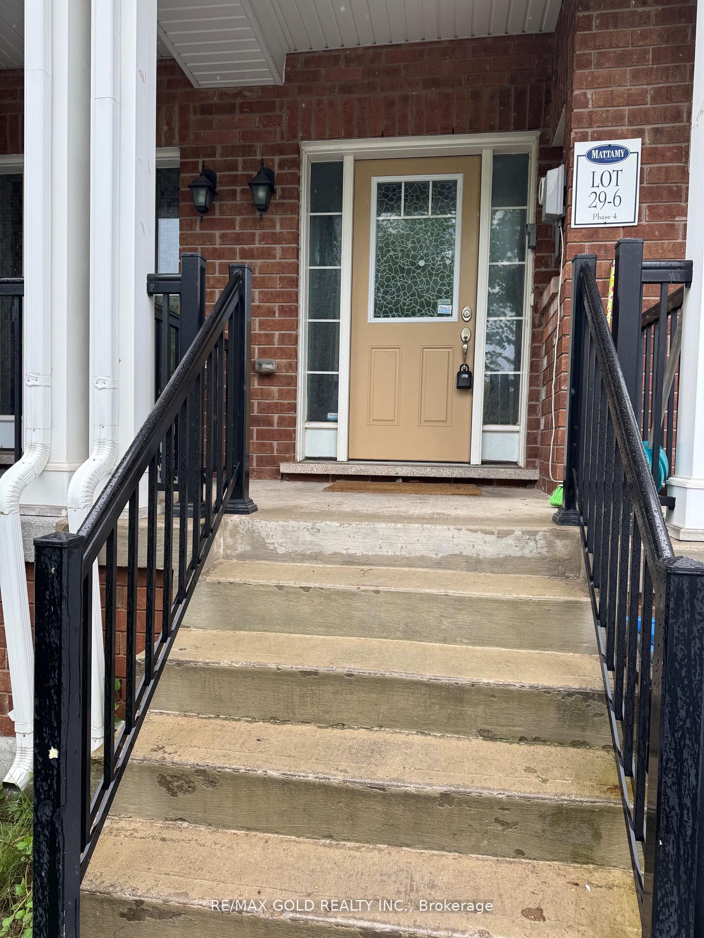 Photo 6 of 13 Viewforth Road, Brampton, Northwest Brampton — HOMEH