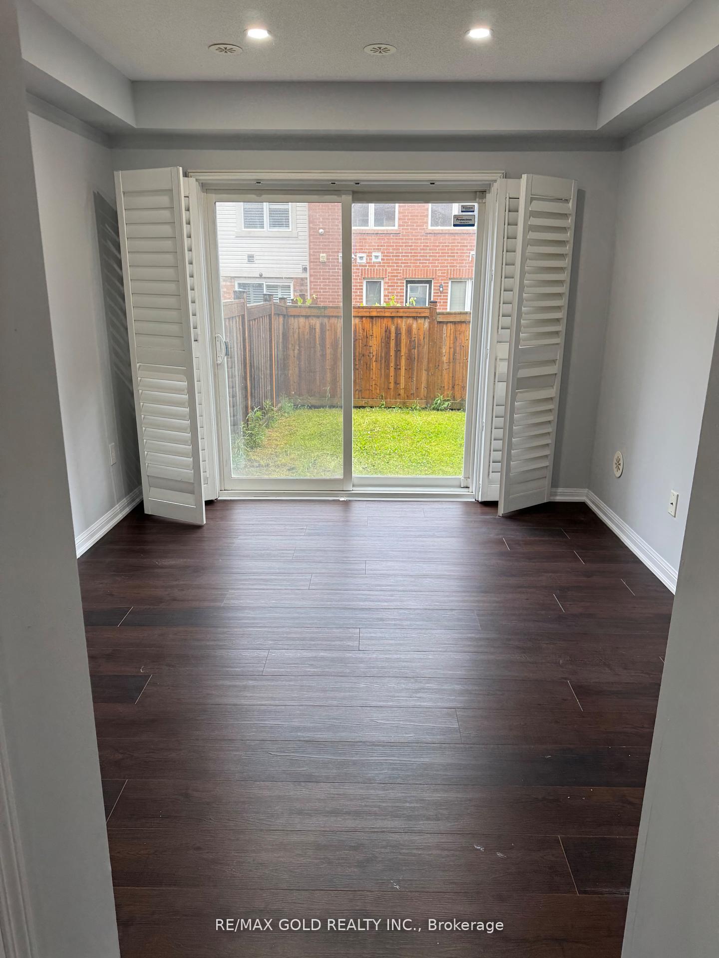 Photo 33 of 13 Viewforth Road, Brampton, Northwest Brampton — HOMEH
