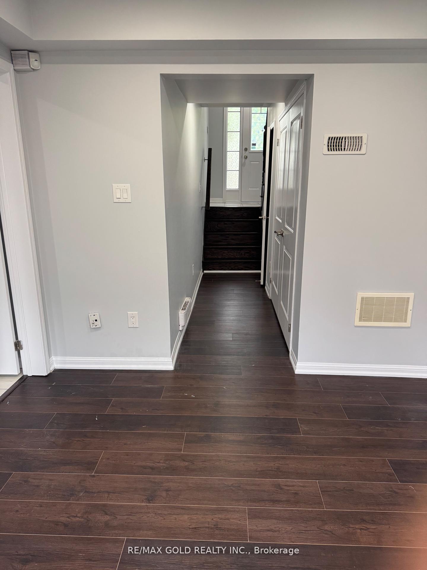 Photo 34 of 13 Viewforth Road, Brampton, Northwest Brampton — HOMEH