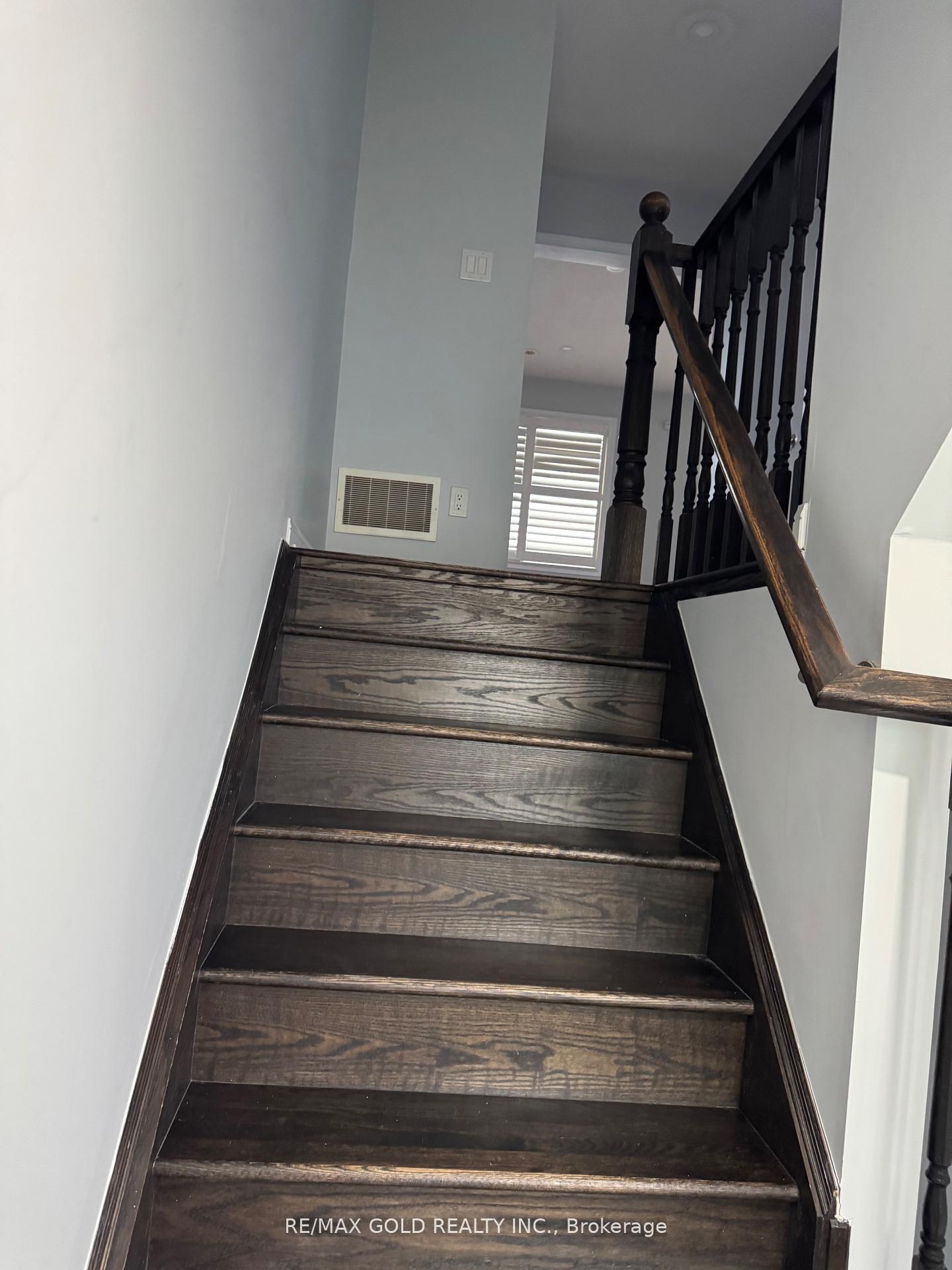 Photo 36 of 13 Viewforth Road, Brampton, Northwest Brampton — HOMEH