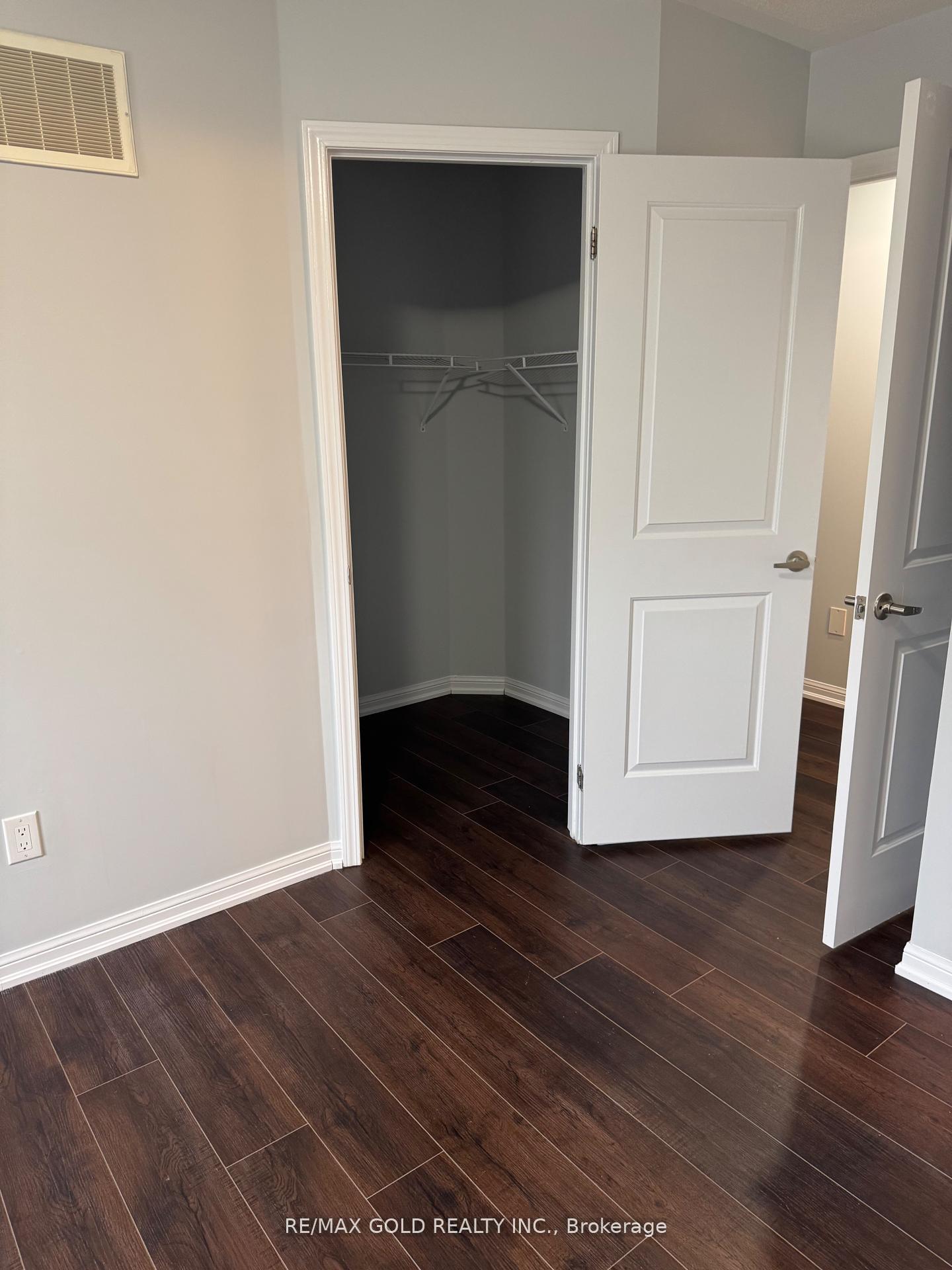 Photo 23 of 13 Viewforth Road, Brampton, Northwest Brampton — HOMEH