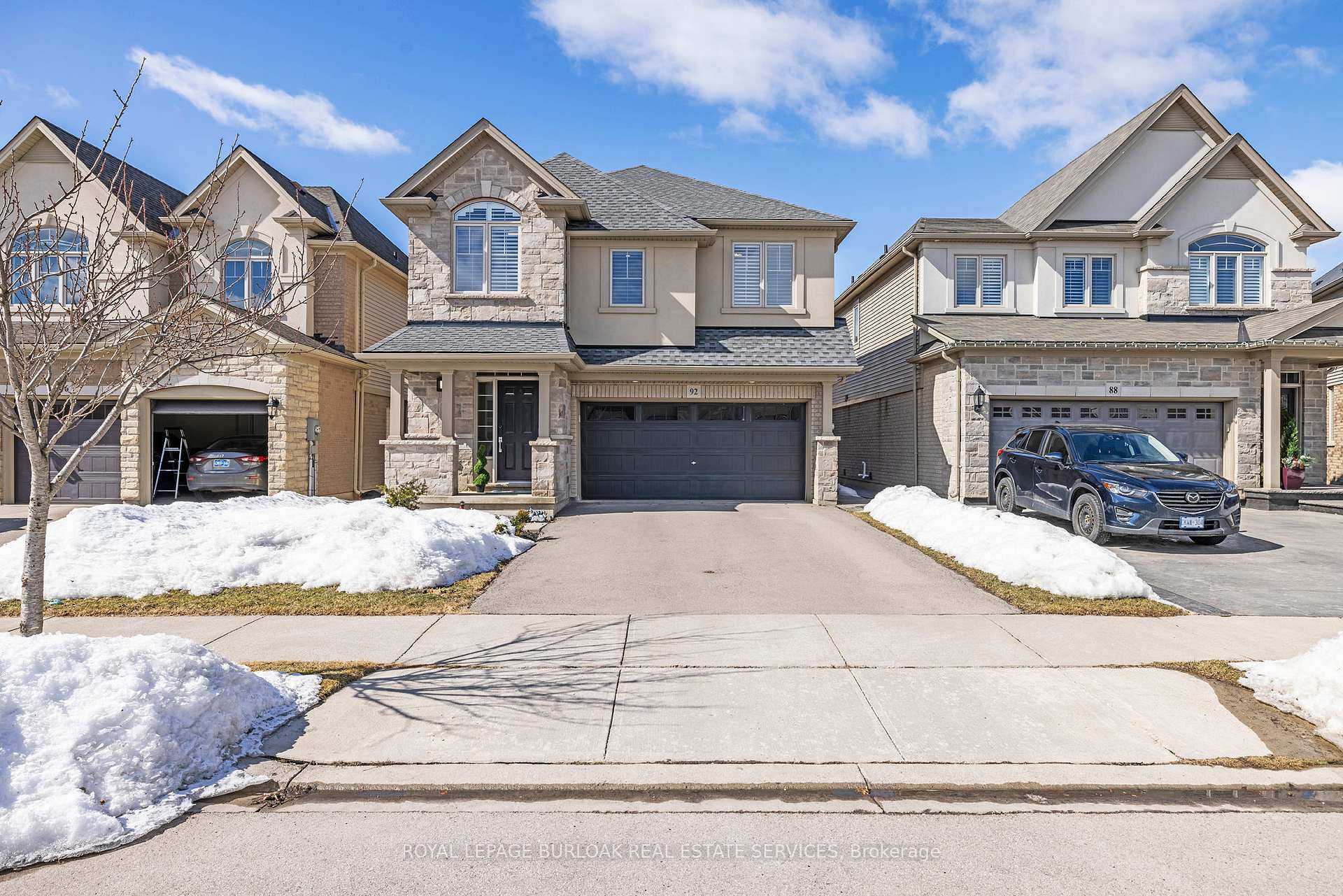 Photo 1 of 92 Cutts Crescent, Hamilton, Binbrook — HOMEH