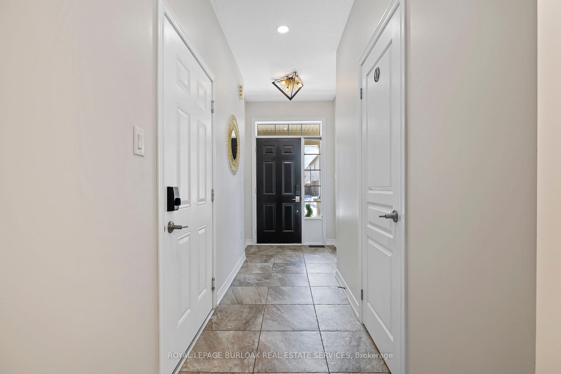 Photo 4 of 92 Cutts Crescent, Hamilton, Binbrook — HOMEH