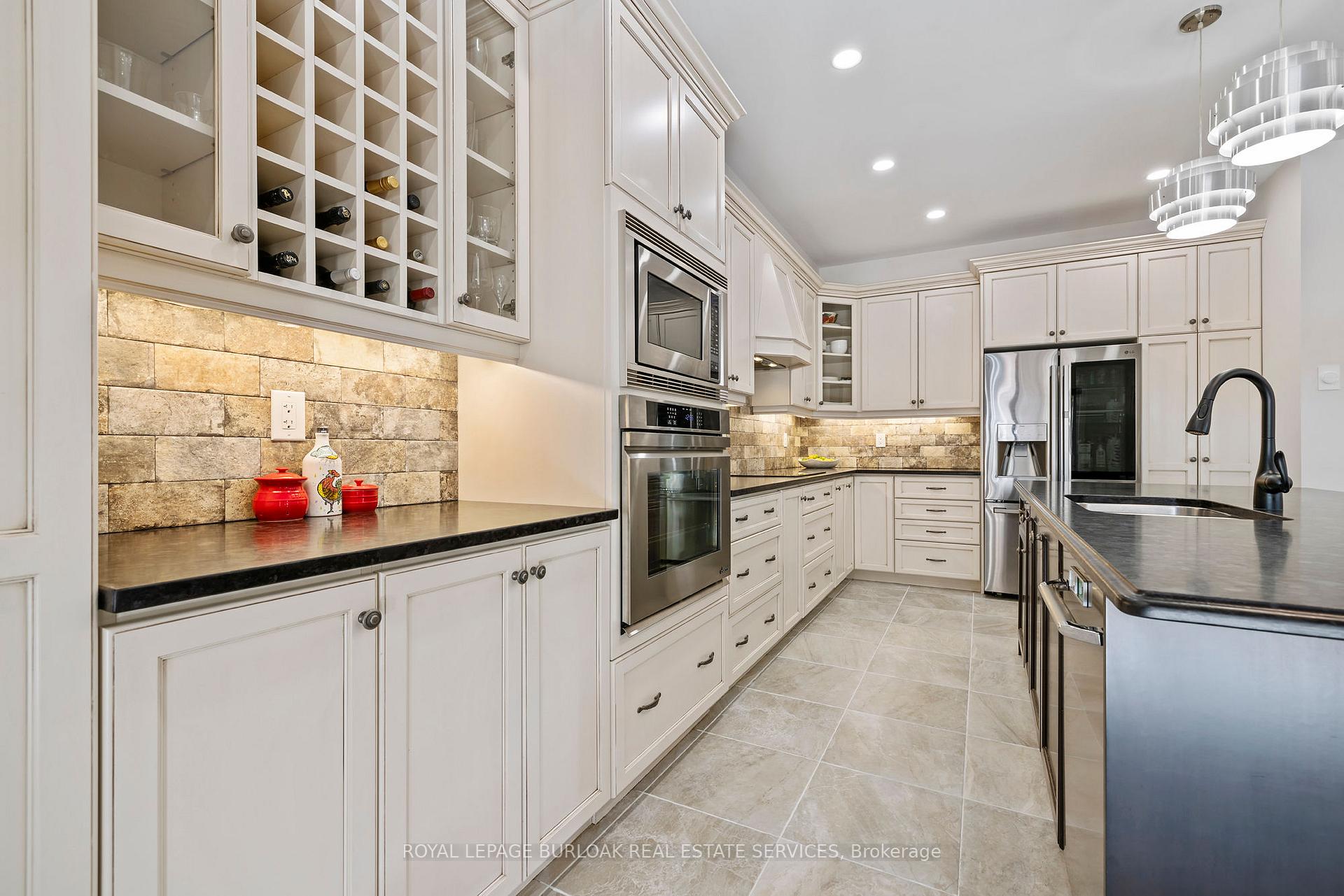 Photo 10 of 92 Cutts Crescent, Hamilton, Binbrook — HOMEH