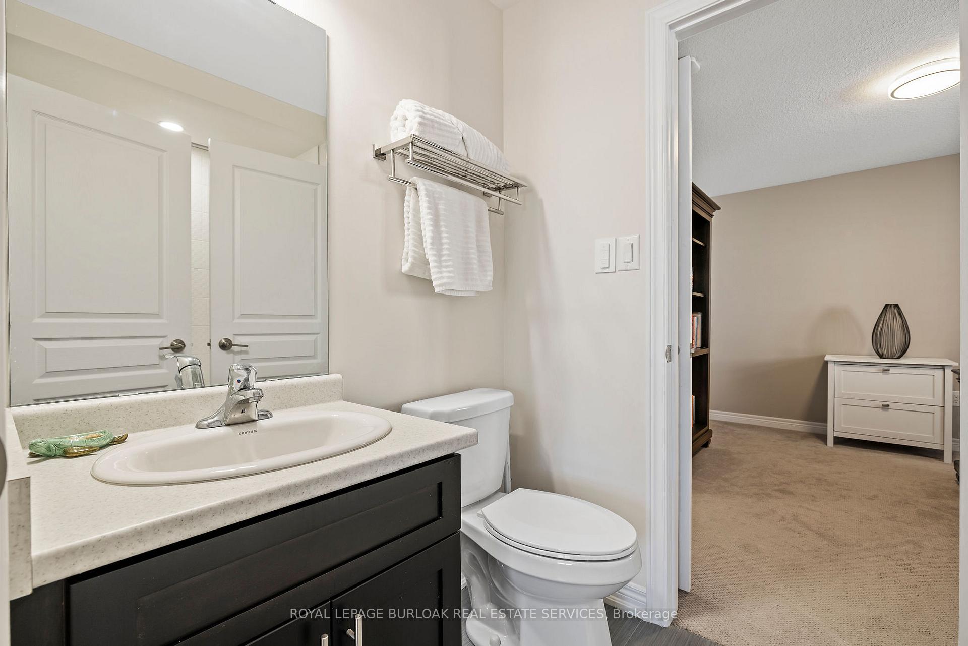 Photo 26 of 92 Cutts Crescent, Hamilton, Binbrook — HOMEH