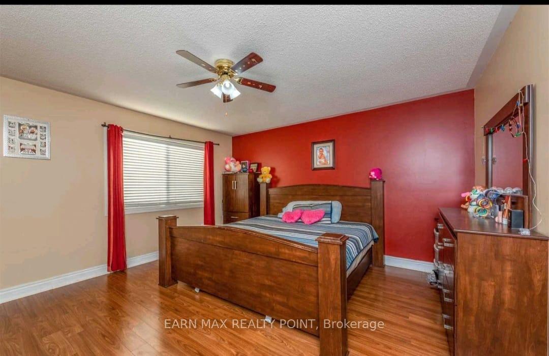 Photo 15 of 22 Tawnie Crescent, Brampton, Credit Valley — HOMEH