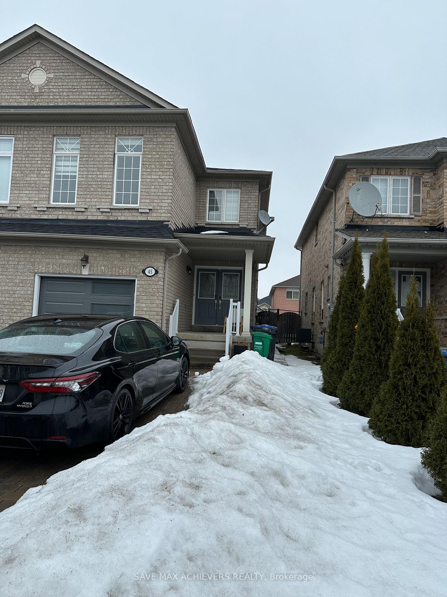 Photo 1 of 45 Riverplace Crescent, Brampton, Bram East — HOMEH