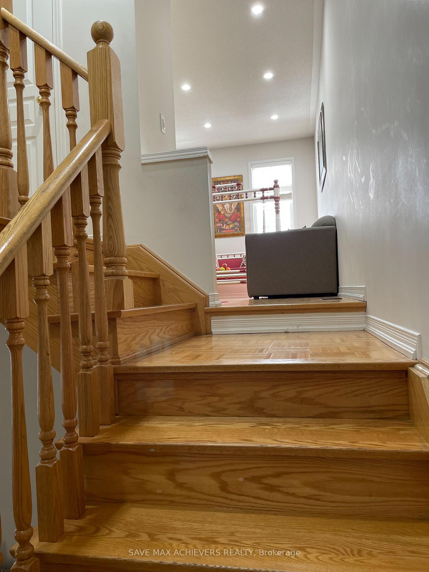 Photo 13 of 45 Riverplace Crescent, Brampton, Bram East — HOMEH