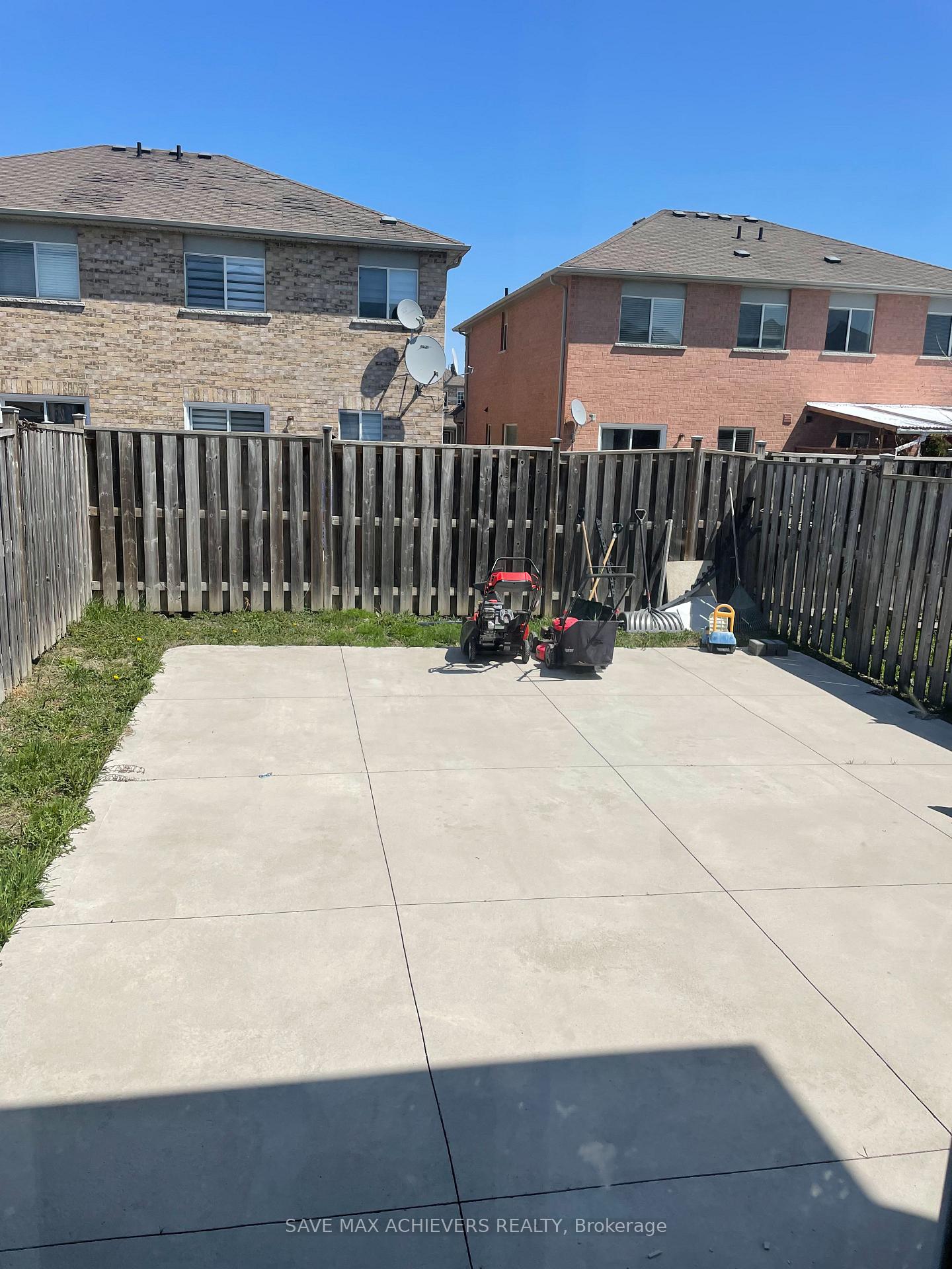 Photo 34 of 45 Riverplace Crescent, Brampton, Bram East — HOMEH