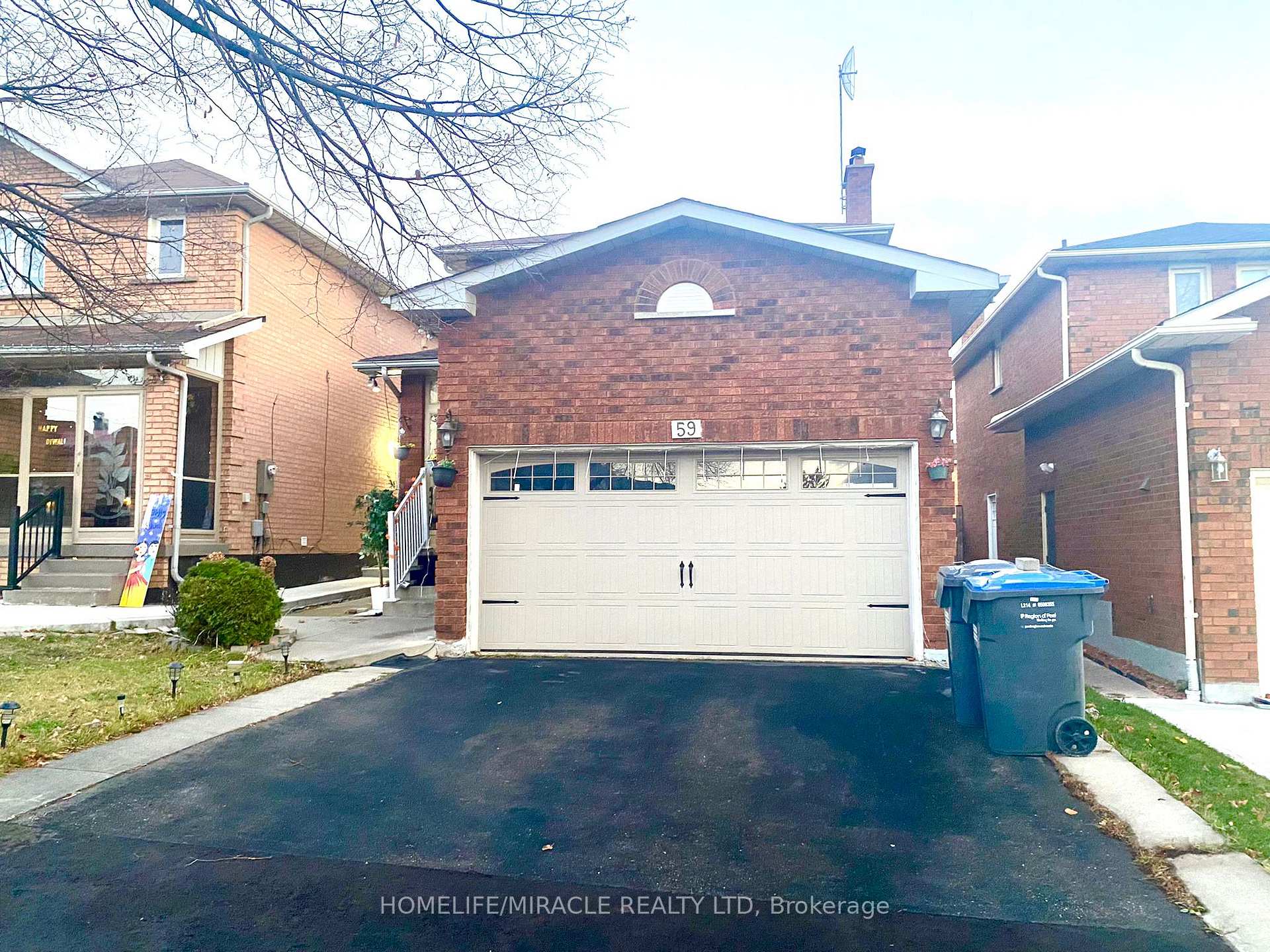 Photo 8 of 59 Michigan Avenue, Brampton, Fletcher's Creek South — HOMEH