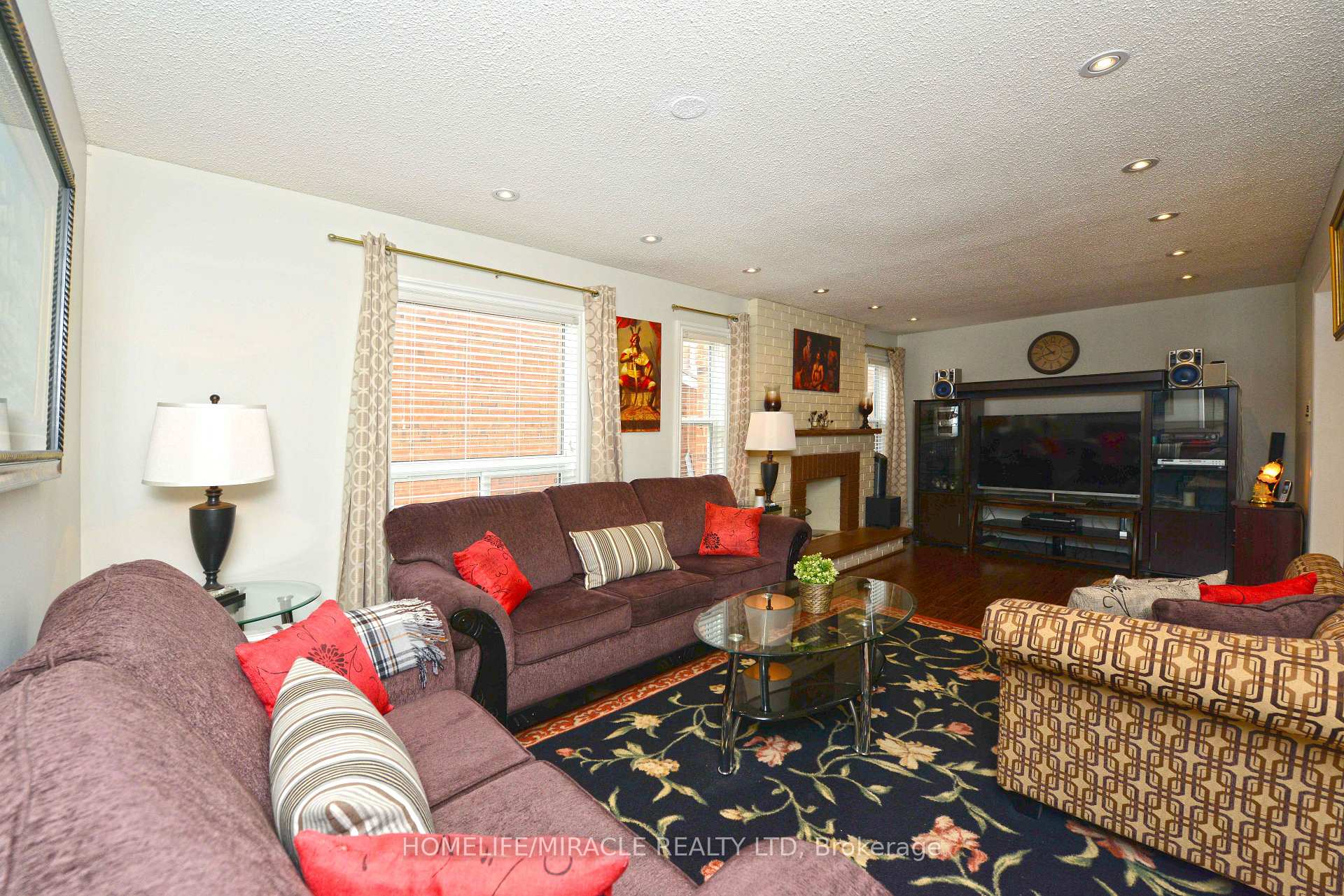 Photo 6 of 59 Michigan Avenue, Brampton, Fletcher's Creek South — HOMEH