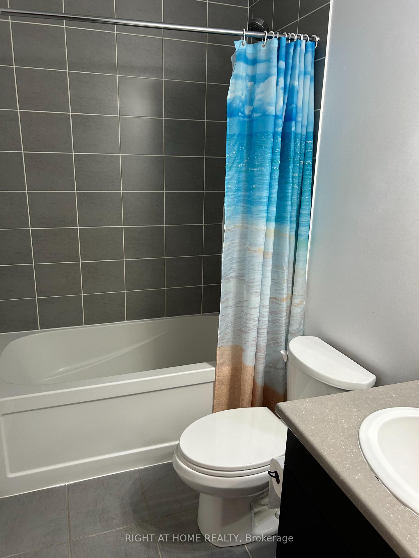 Photo 9 of 49 Bannister Crescent, Brampton, Northwest Brampton — HOMEH