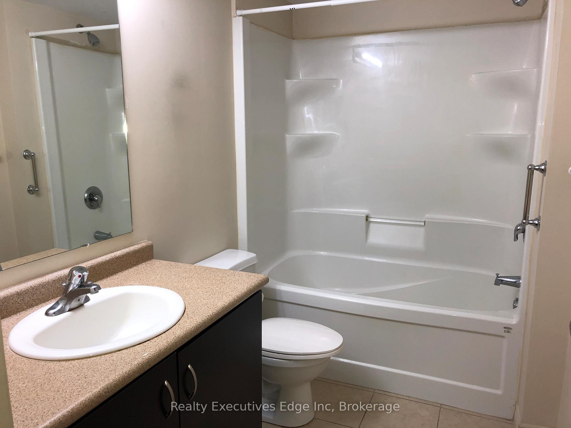 Photo 10 of Unit 212, 39 Goodwin Drive, Guelph, Pineridge/Westminster Woods — HOMEH