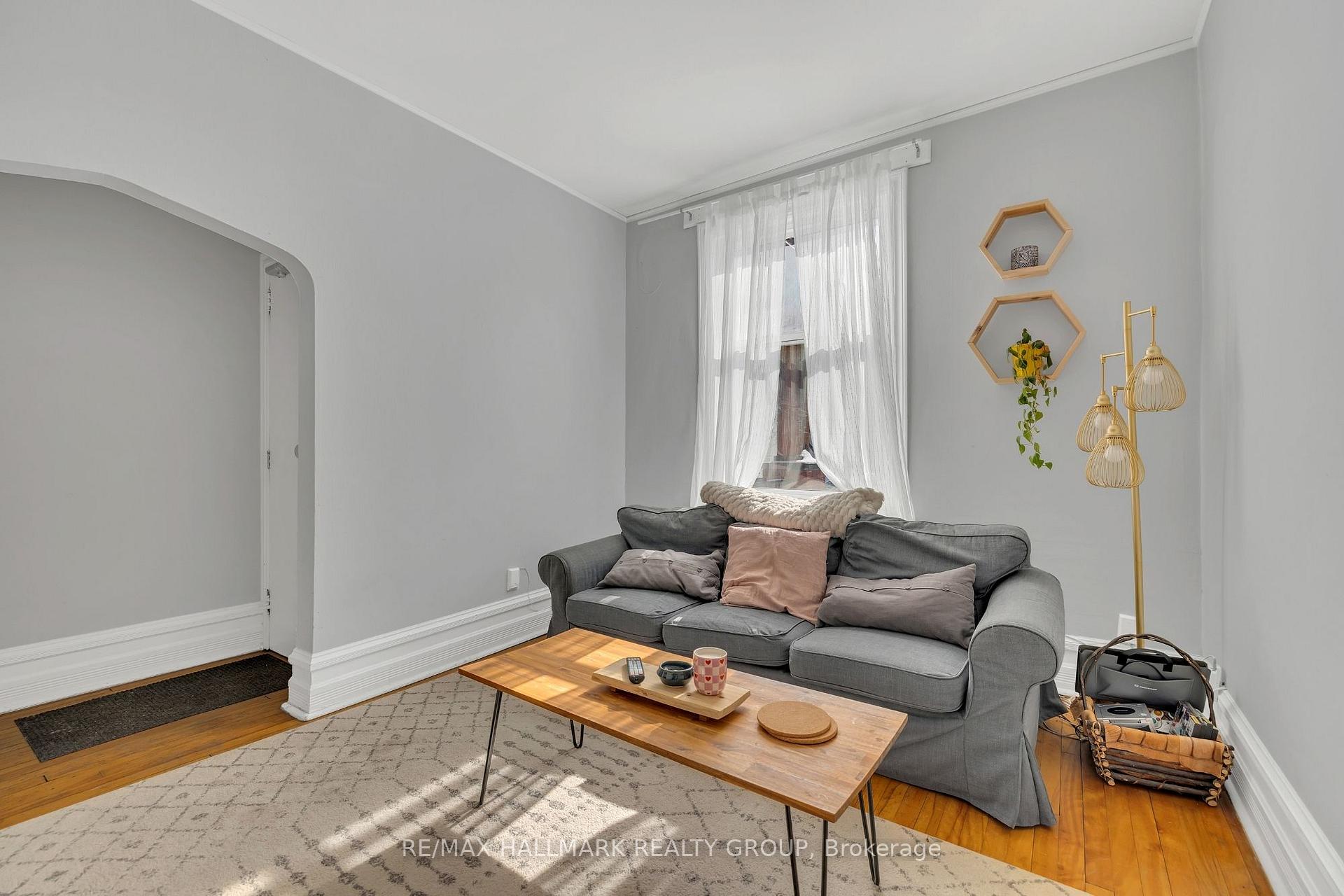 Photo 3 of 209 Fifth Avenue, Ottawa, Glebe — HOMEH