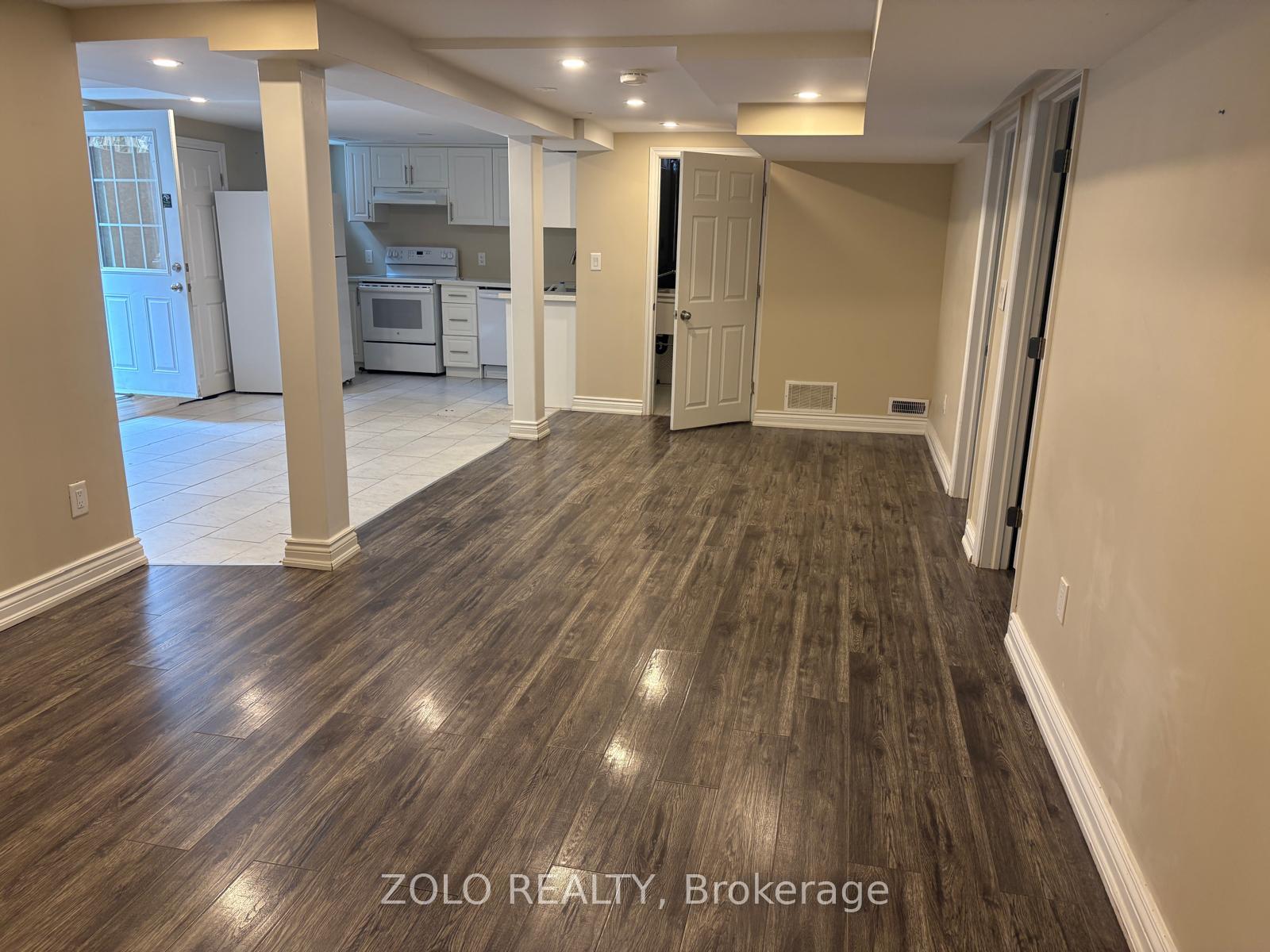 Photo 14 of 50 Dundalk Crescent, Brampton, Heart Lake West — HOMEH
