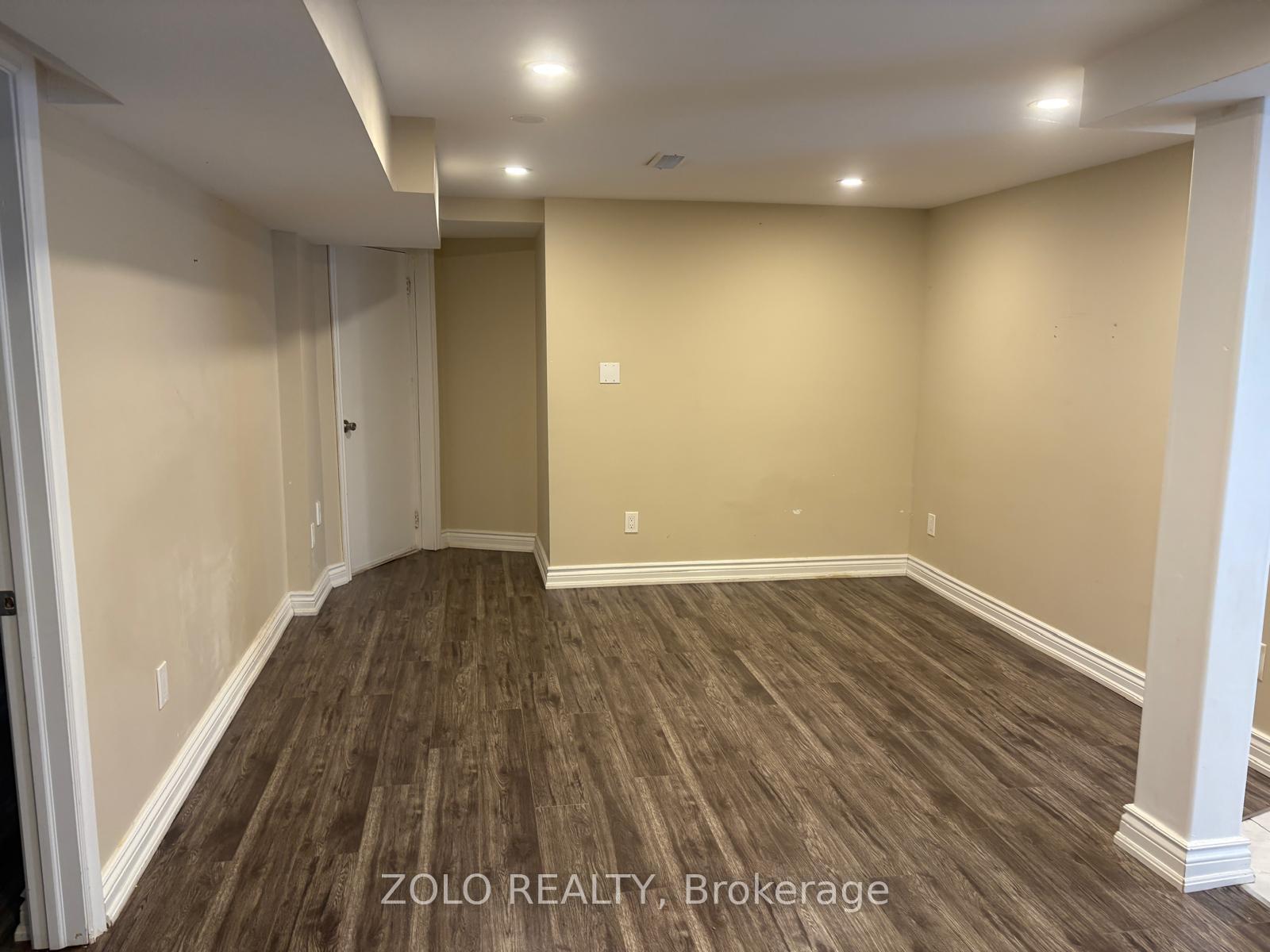 Photo 9 of 50 Dundalk Crescent, Brampton, Heart Lake West — HOMEH