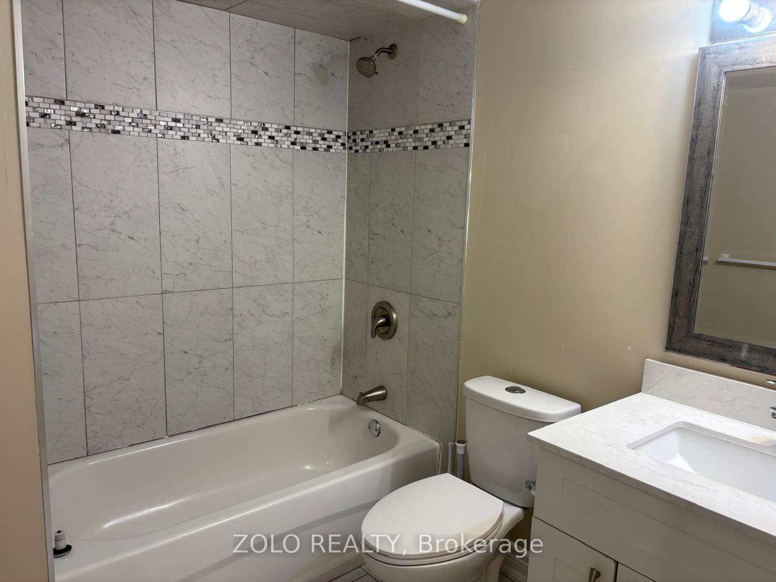 Photo 15 of 50 Dundalk Crescent, Brampton, Heart Lake West — HOMEH