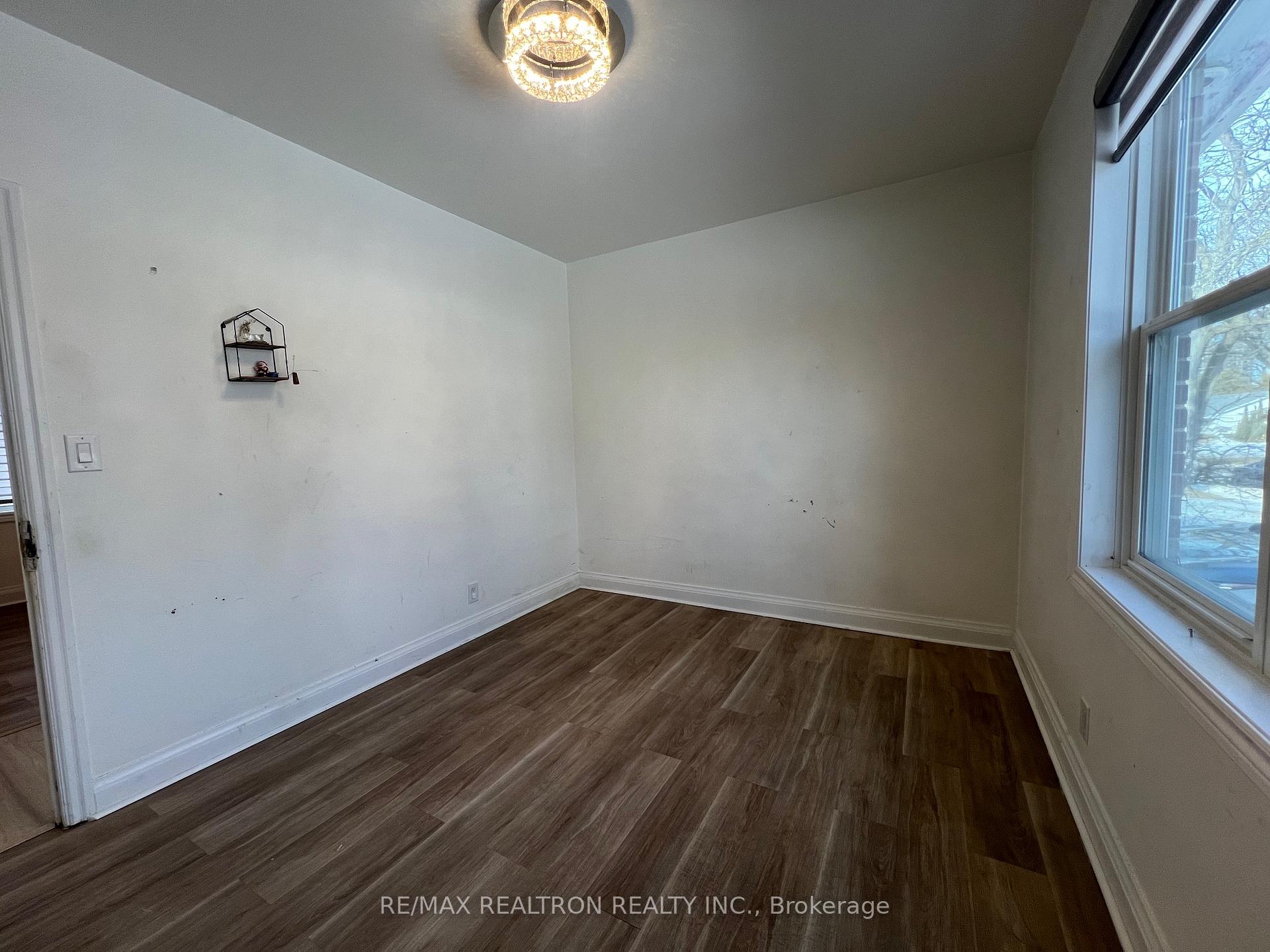 Photo 9 of 48 Masterson Drive, St. Catharines, Glendale/Glenridge — HOMEH