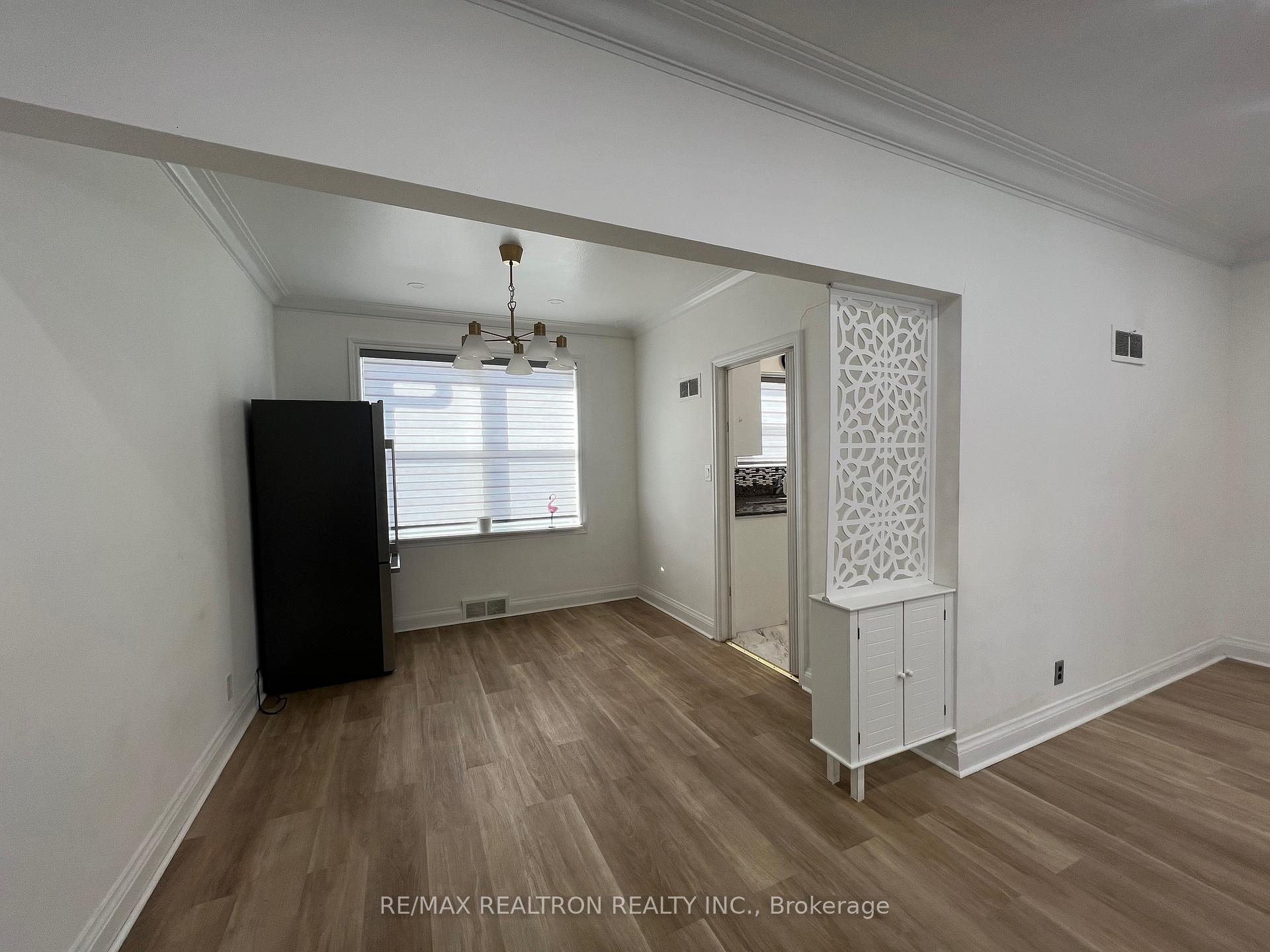 Photo 15 of 48 Masterson Drive, St. Catharines, Glendale/Glenridge — HOMEH