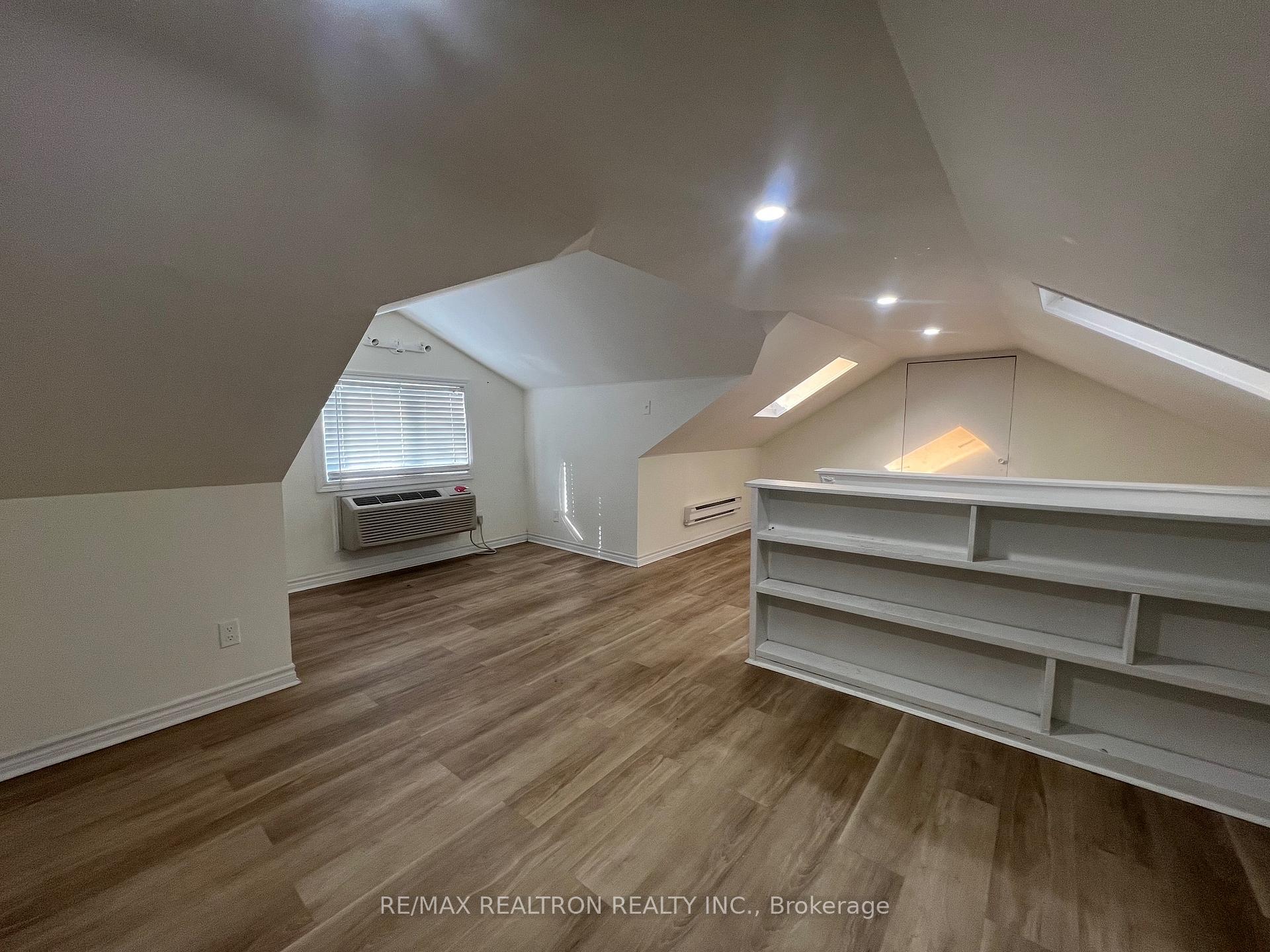Photo 20 of 48 Masterson Drive, St. Catharines, Glendale/Glenridge — HOMEH