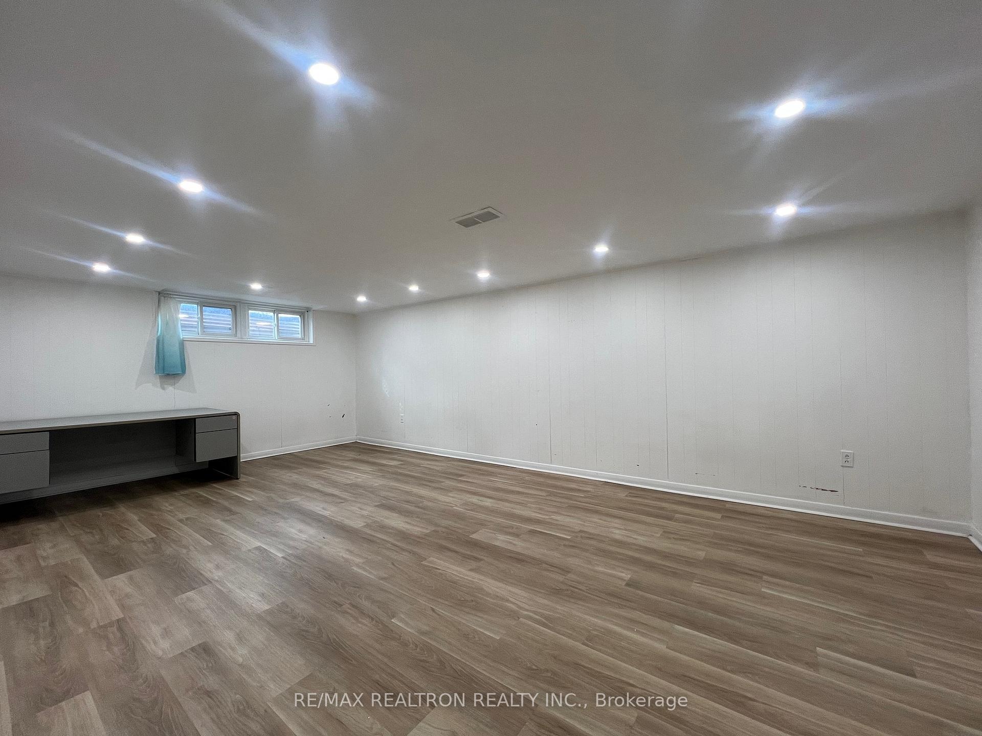 Photo 22 of 48 Masterson Drive, St. Catharines, Glendale/Glenridge — HOMEH
